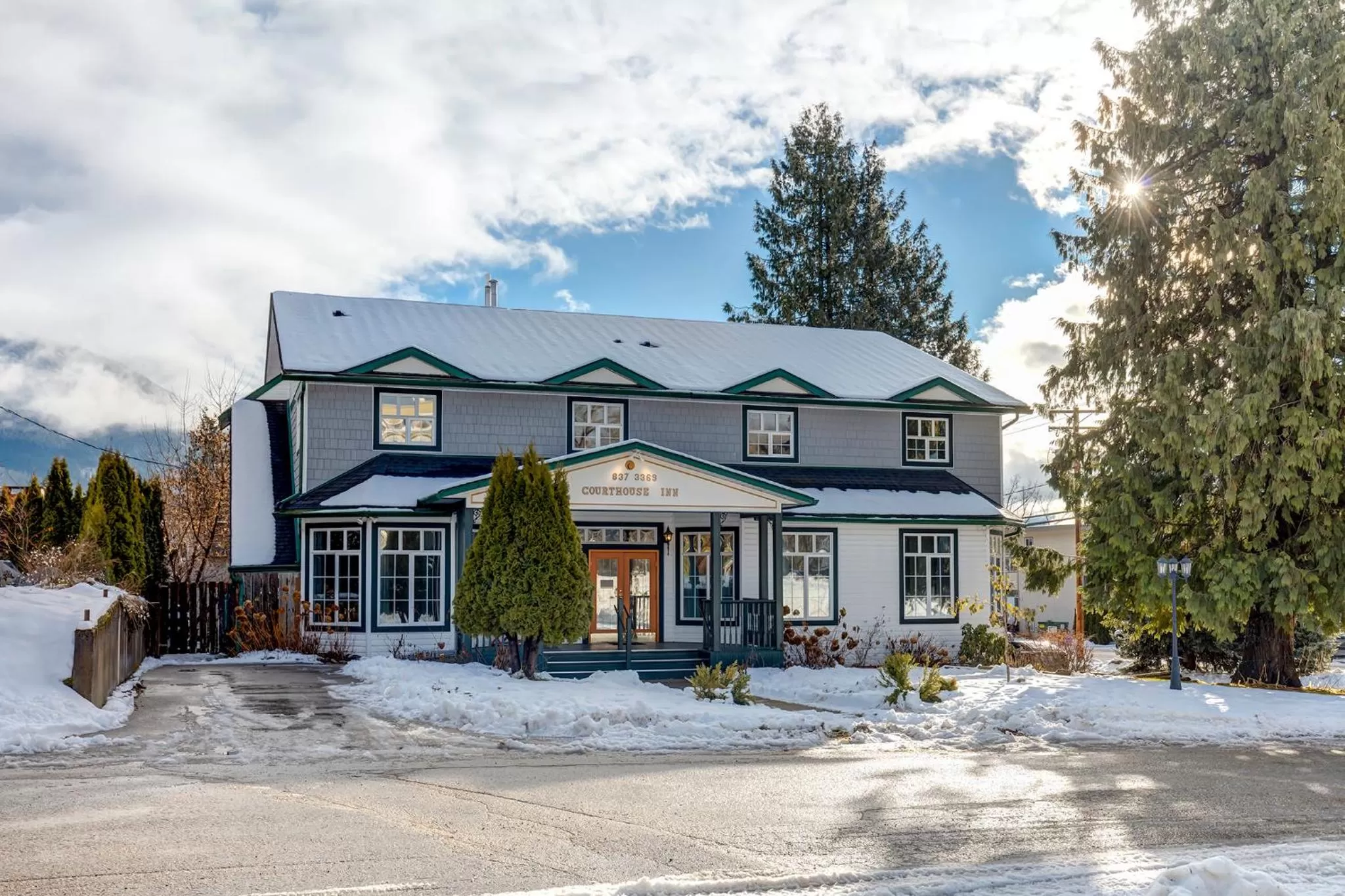 Property building in Courthouse Inn Revelstoke