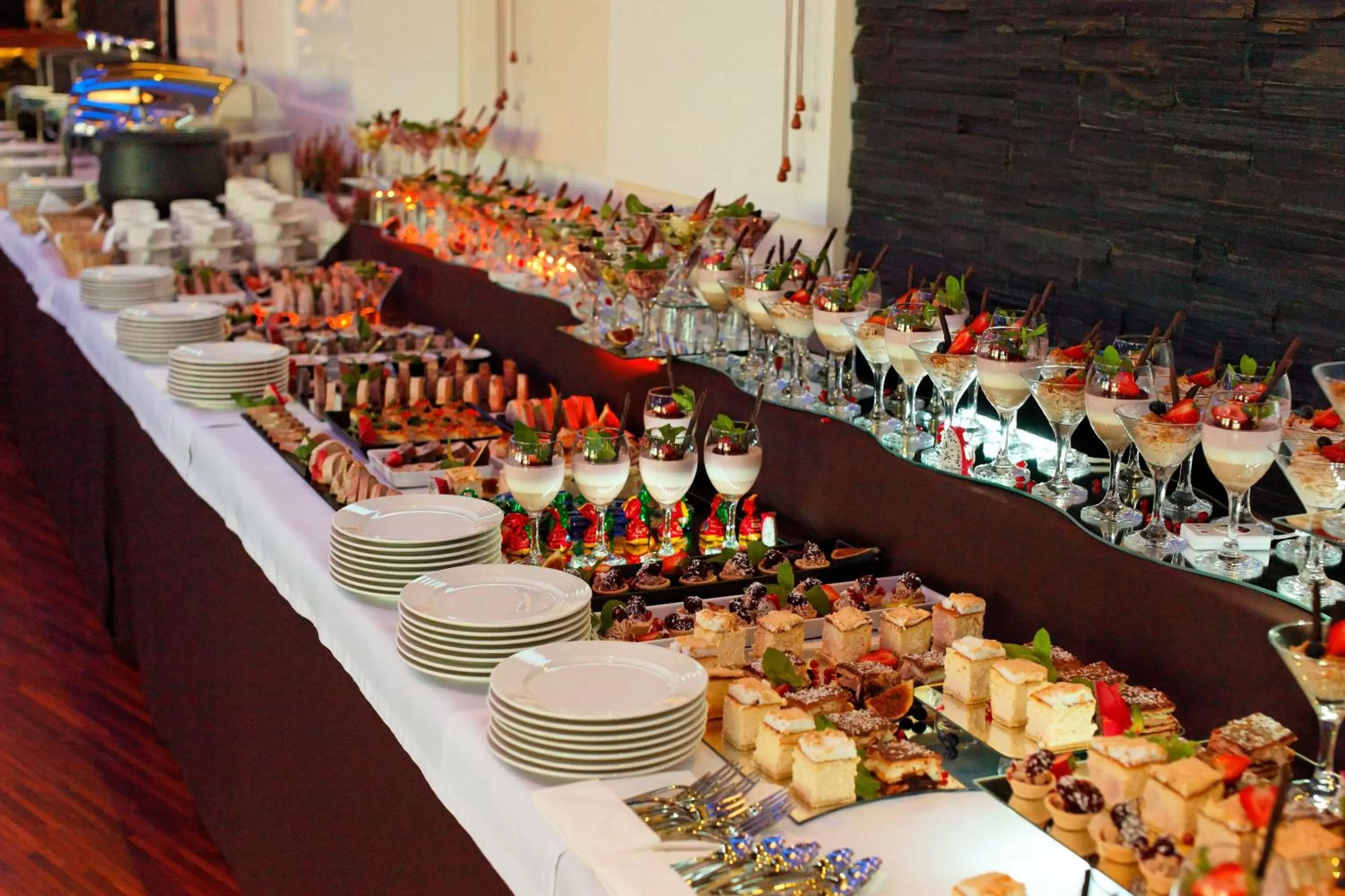 Food and drinks in Hotel Modus