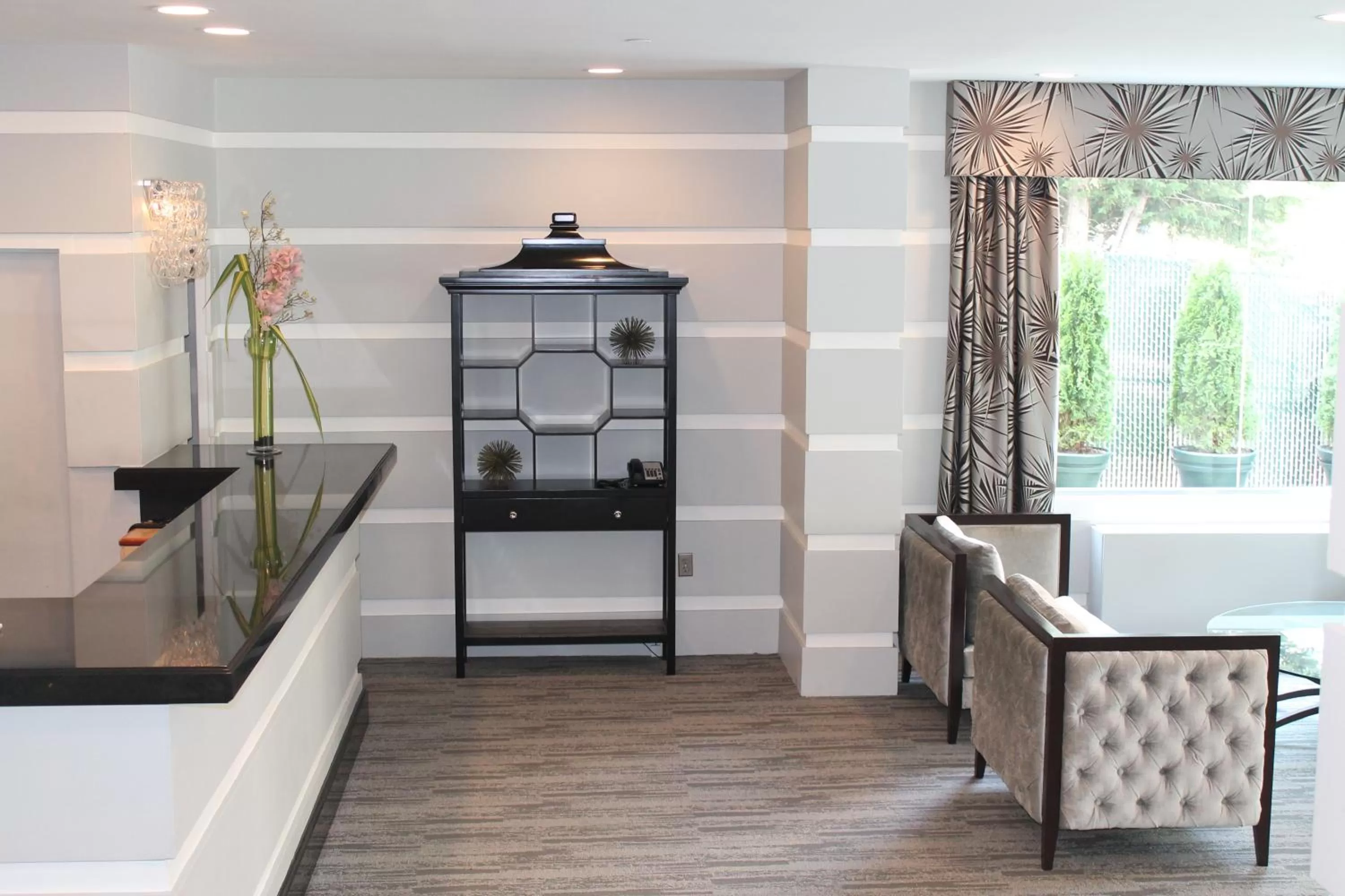 Lobby or reception, Bed in State Plaza Hotel