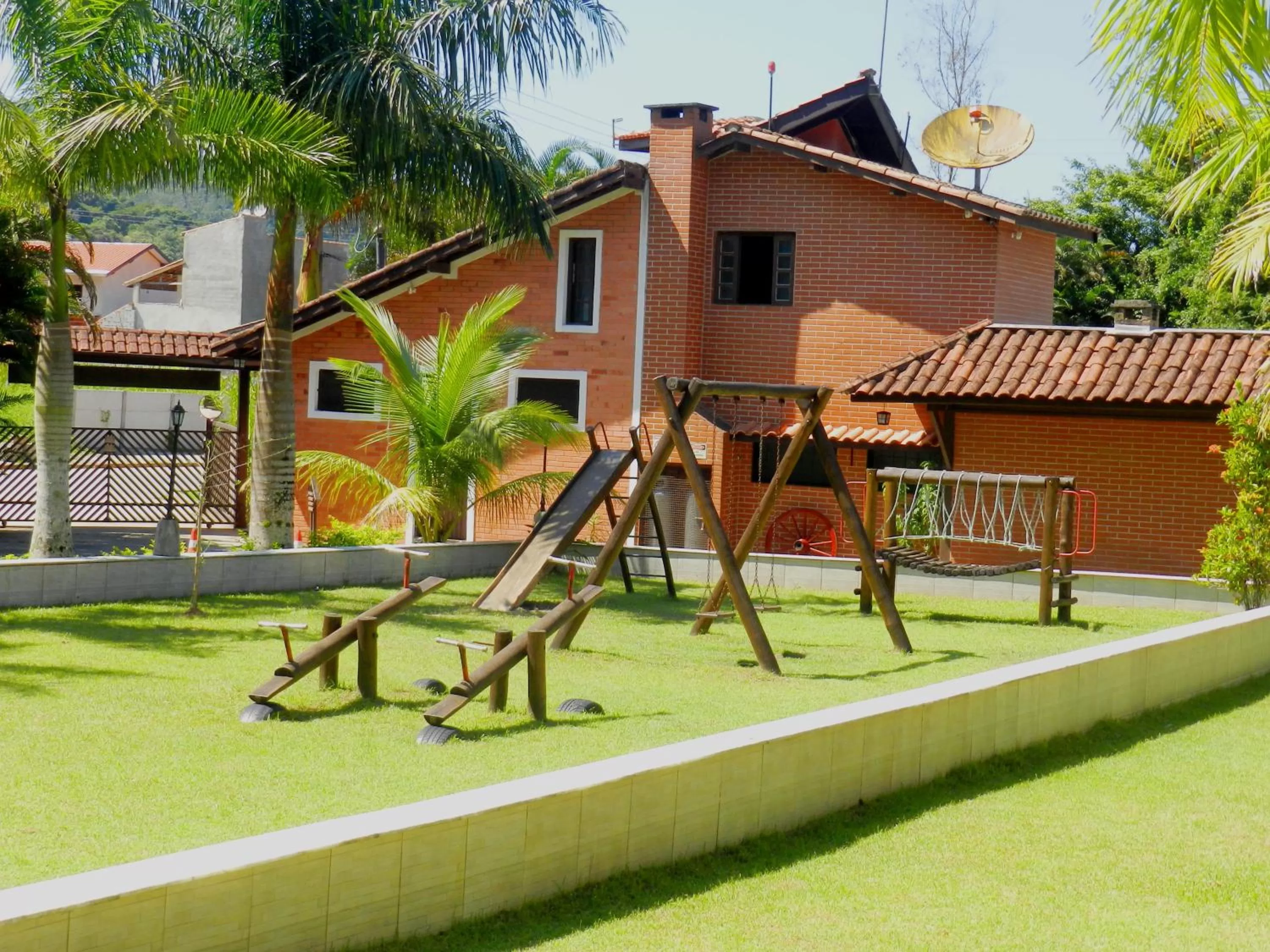 Property building in Hotel Bosques do Massaguaçu