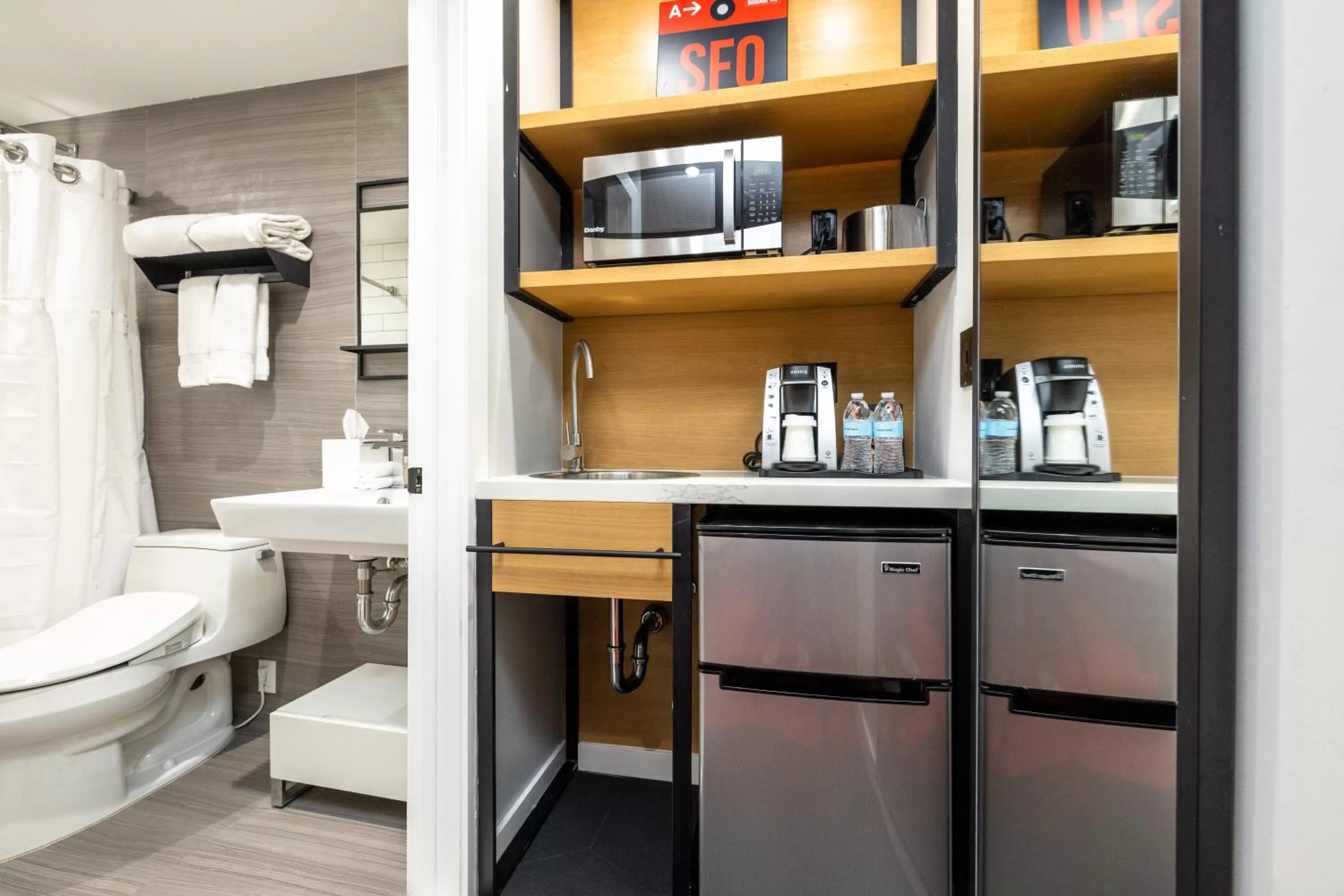 Guests in Infinity Hotel San Francisco, Tapestry Collection by Hilton