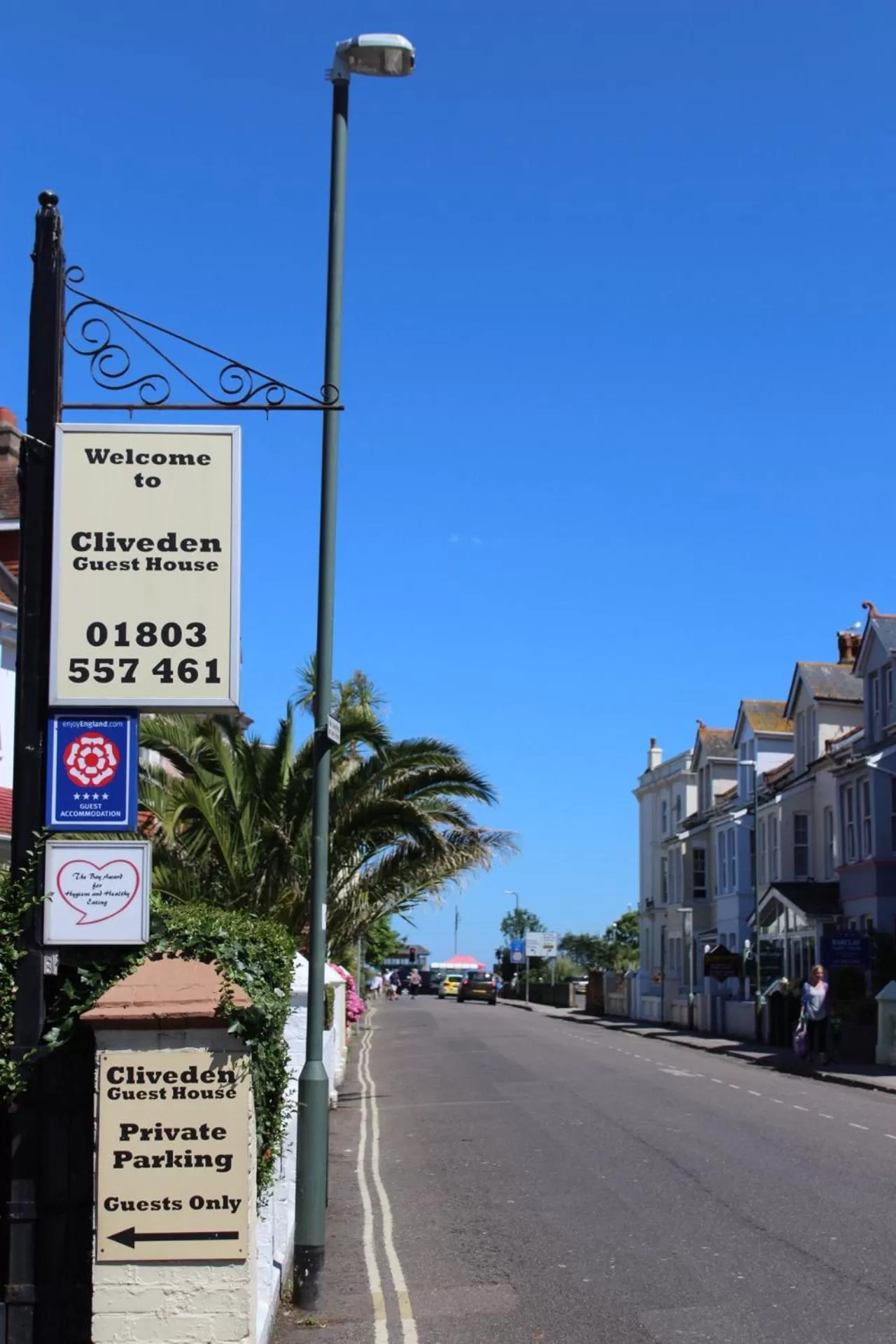 Facade/entrance in Cliveden Guest House