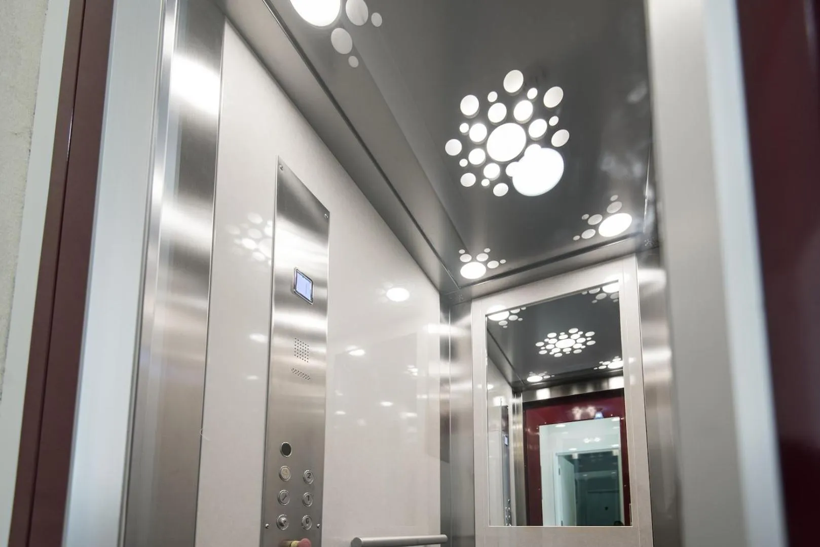 Decorative detail in Lily Sands Inn