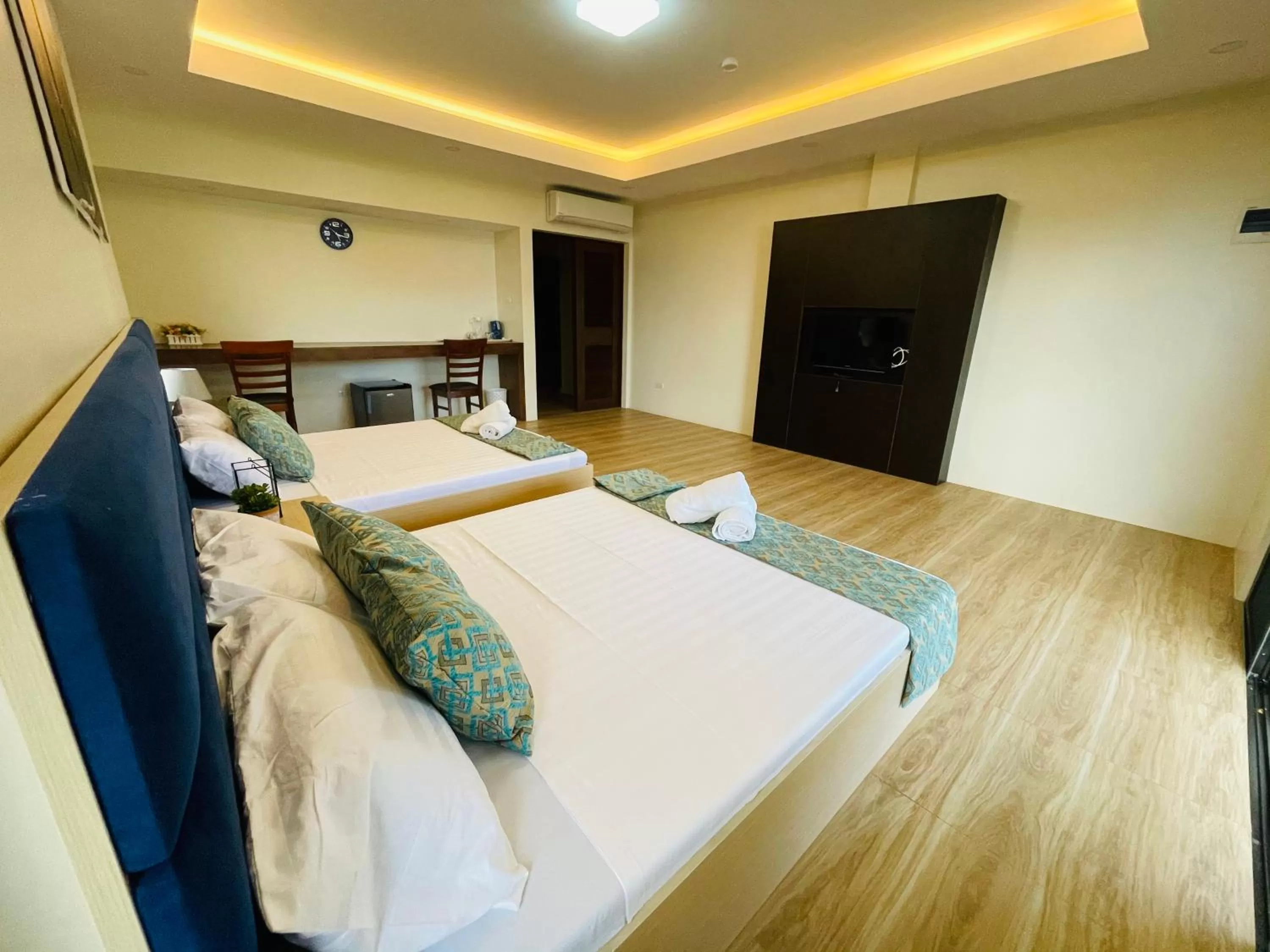 Bed in FIG Sunset View Resort