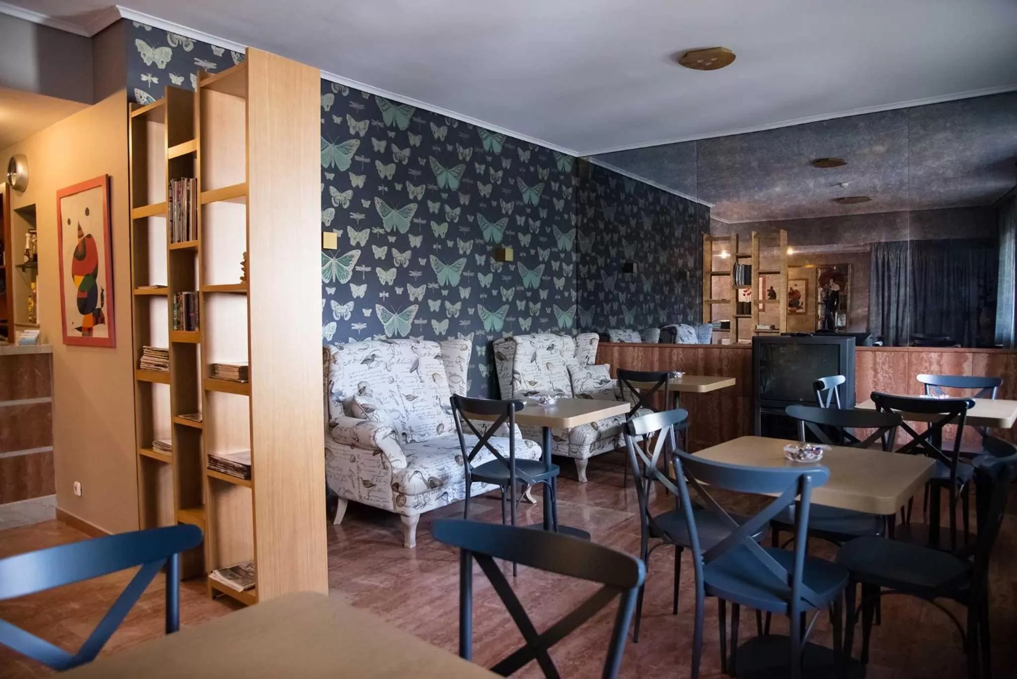 Lounge or bar in Hotel Maroussi