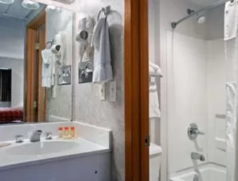 Queen Studio Suite - Non-Smoking in Days Inn by Wyndham Ames