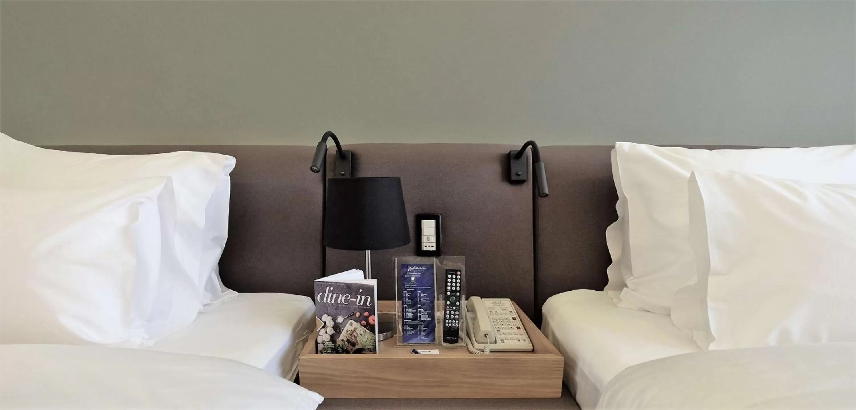 room service, Bed in Radisson Blu Hotel, Beirut Verdun