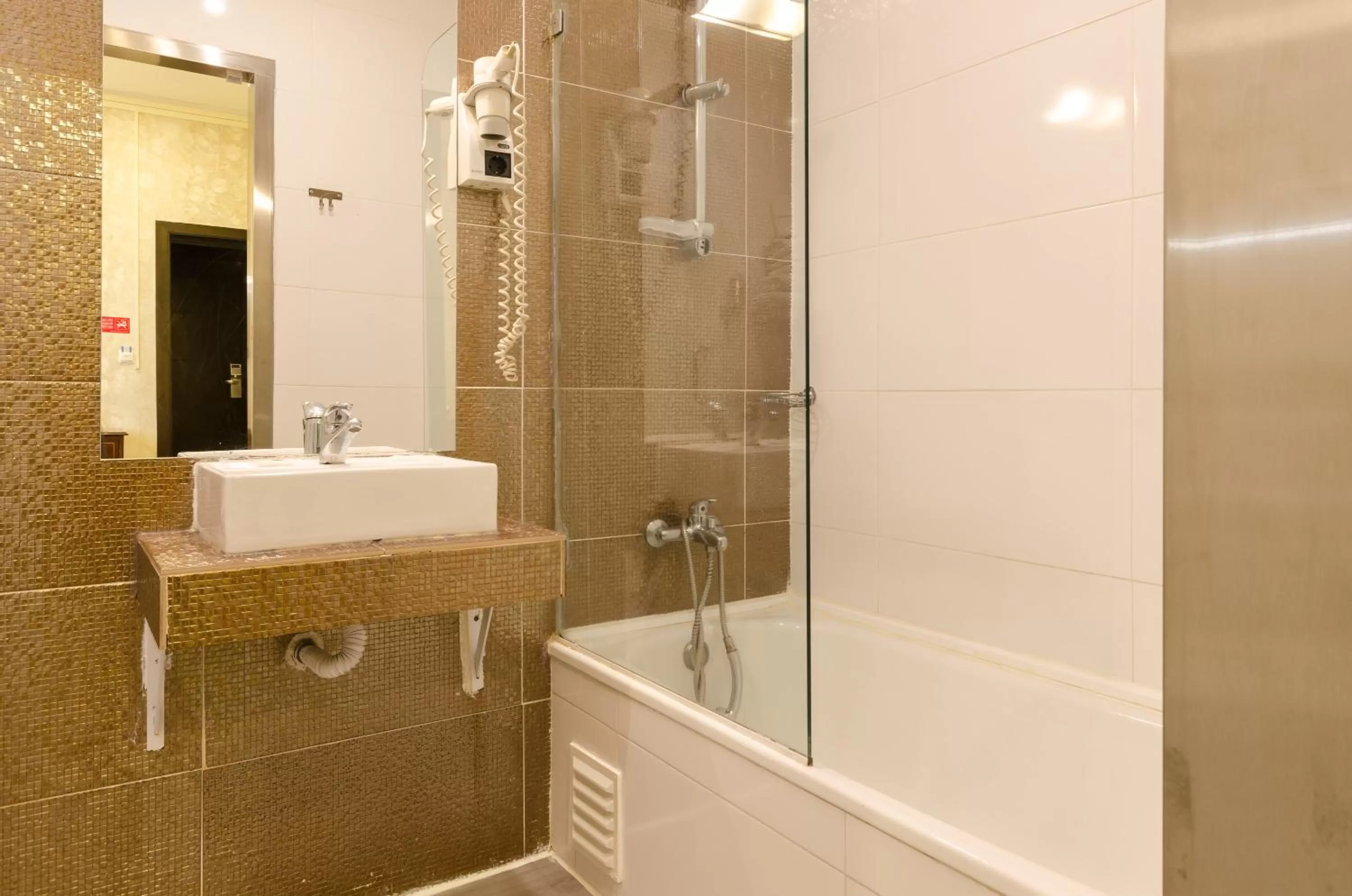 Bathroom in Hotel INN Rossio