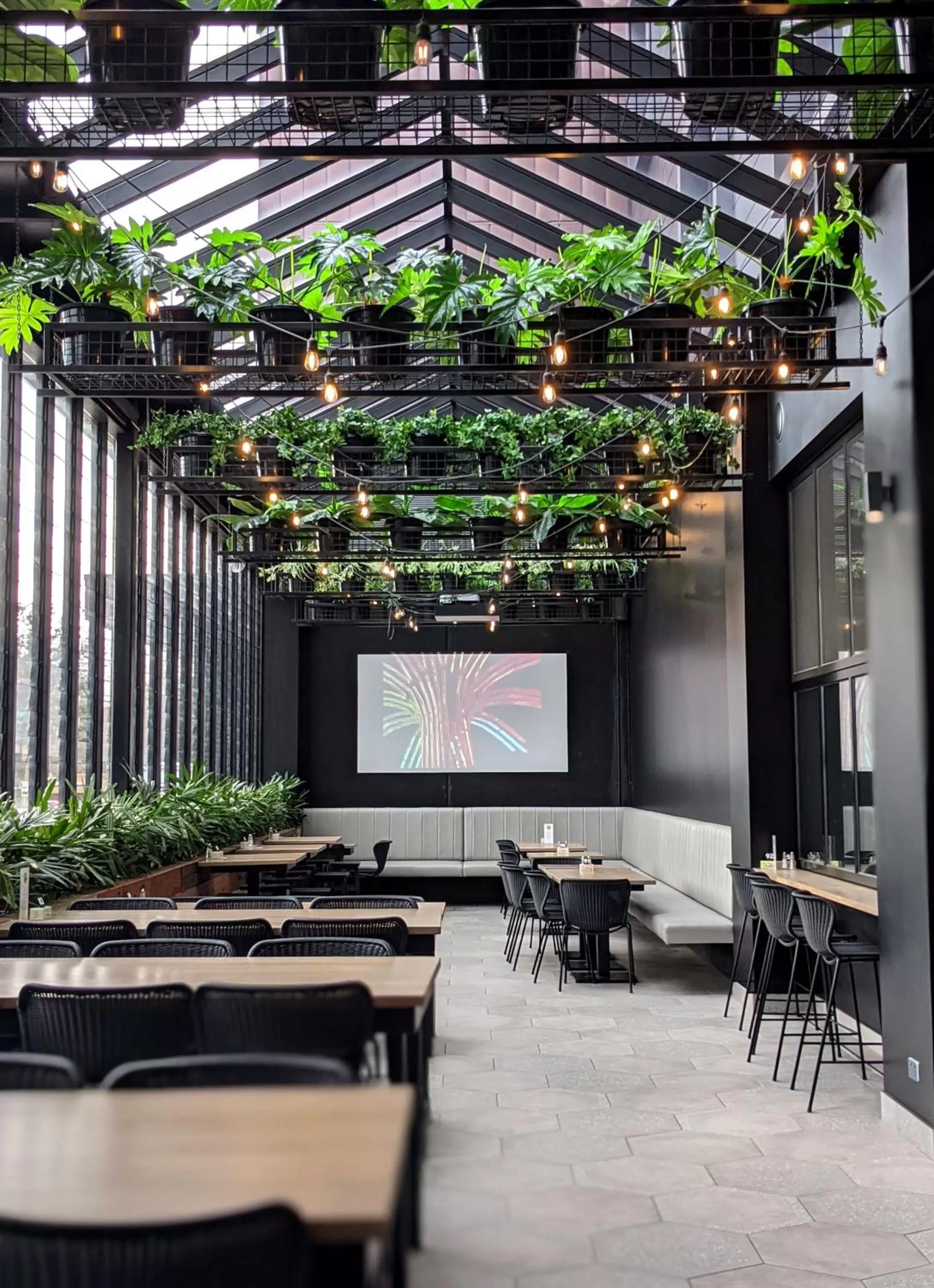 Restaurant/places to eat in Mantra Traralgon