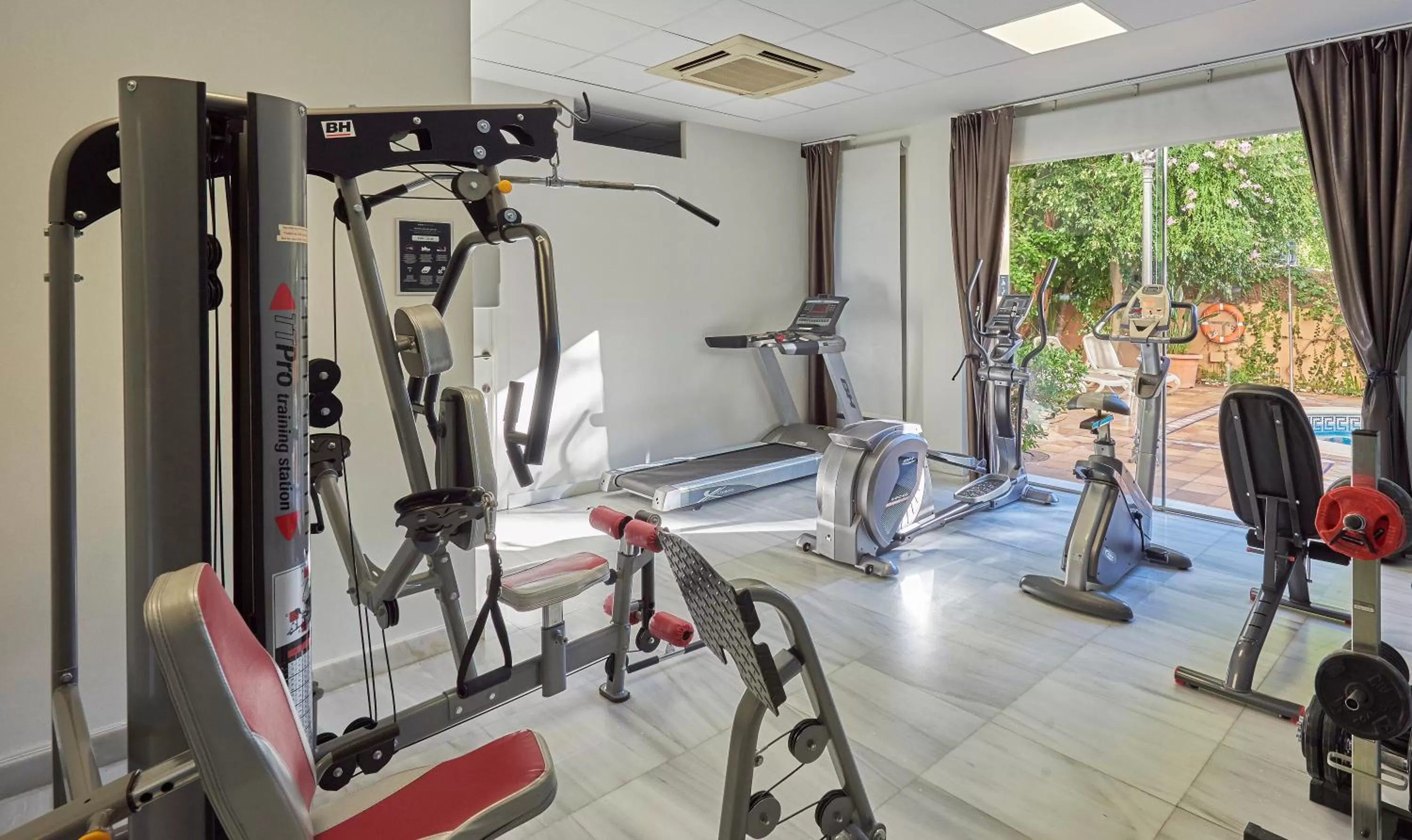 Fitness centre/facilities in URH Sitges Playa