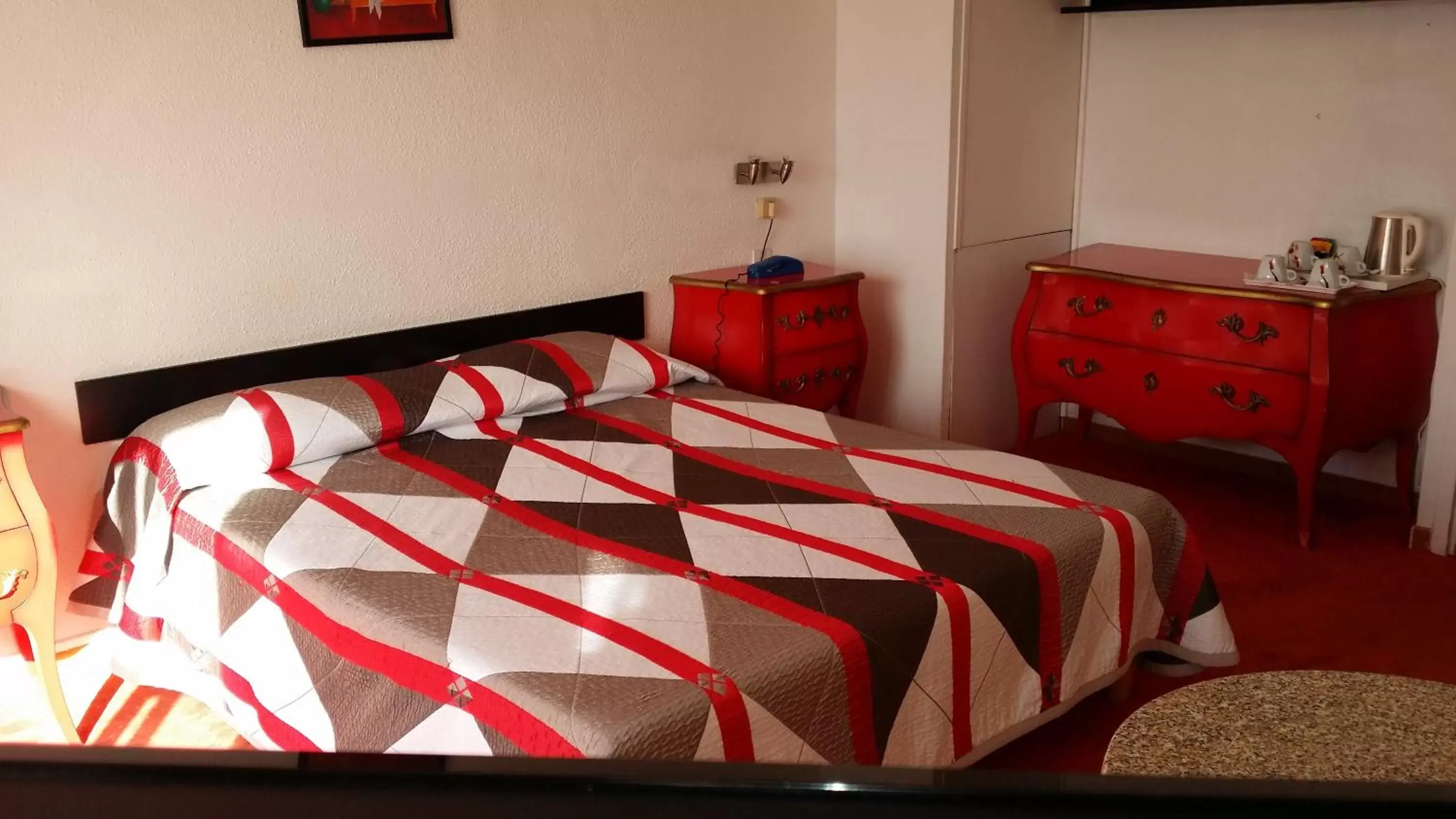 Family Room with Port View - single occupancy in La Voile D' Or Family Room with Port View - single occupancy in La Voile D' Or