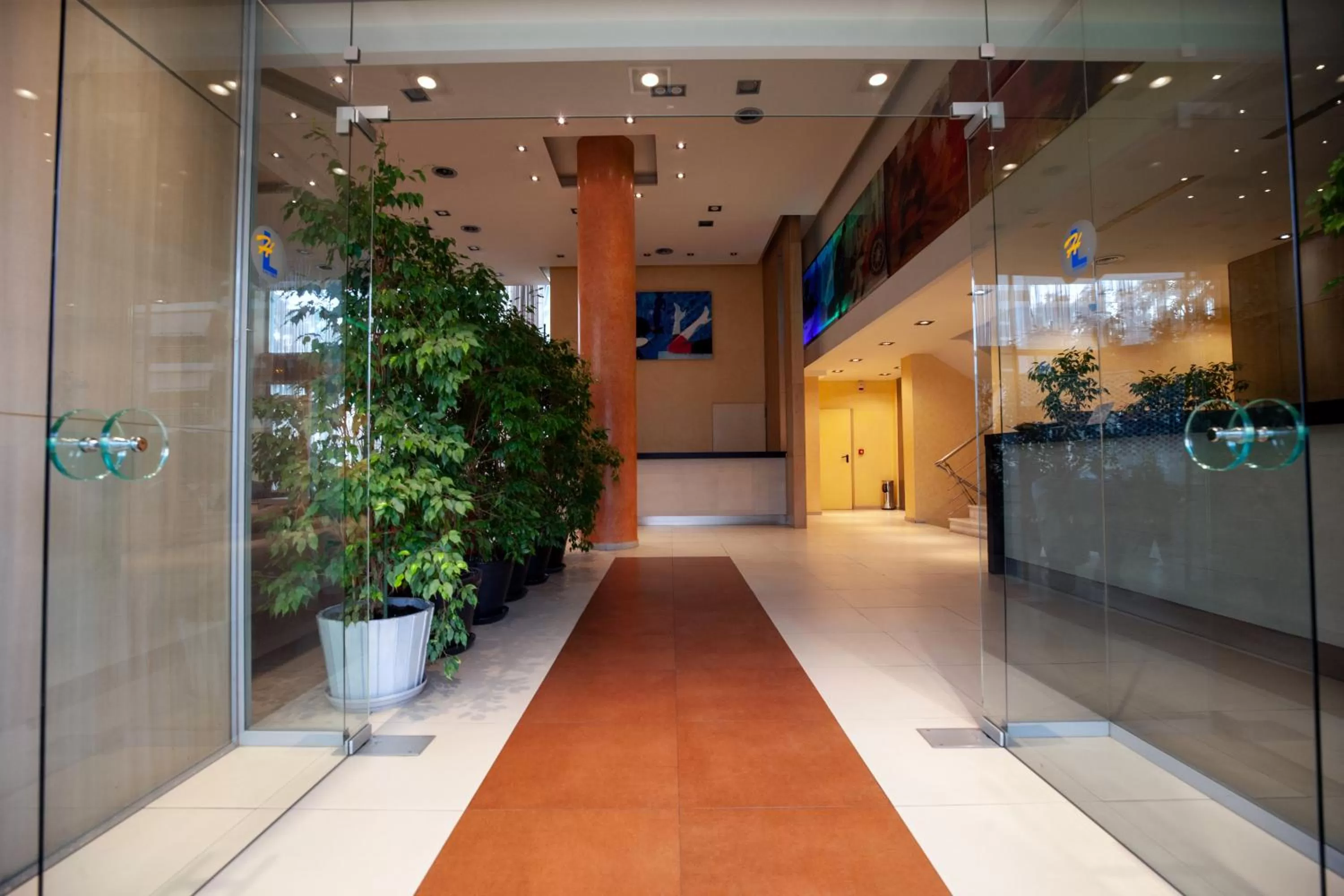 Facade/entrance in Lacoba Hotel