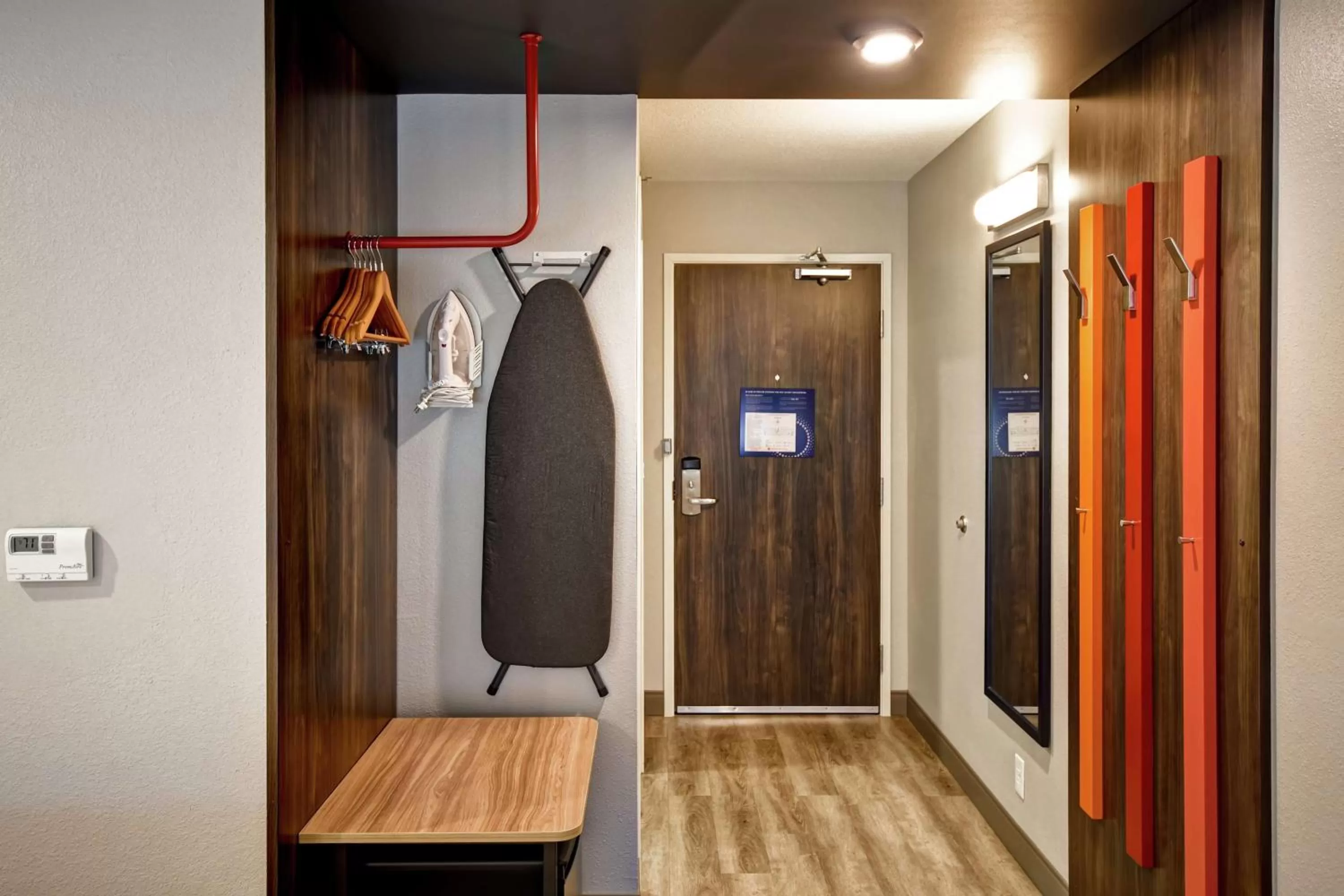 Photo of the whole room in Tru By Hilton Fort Wayne