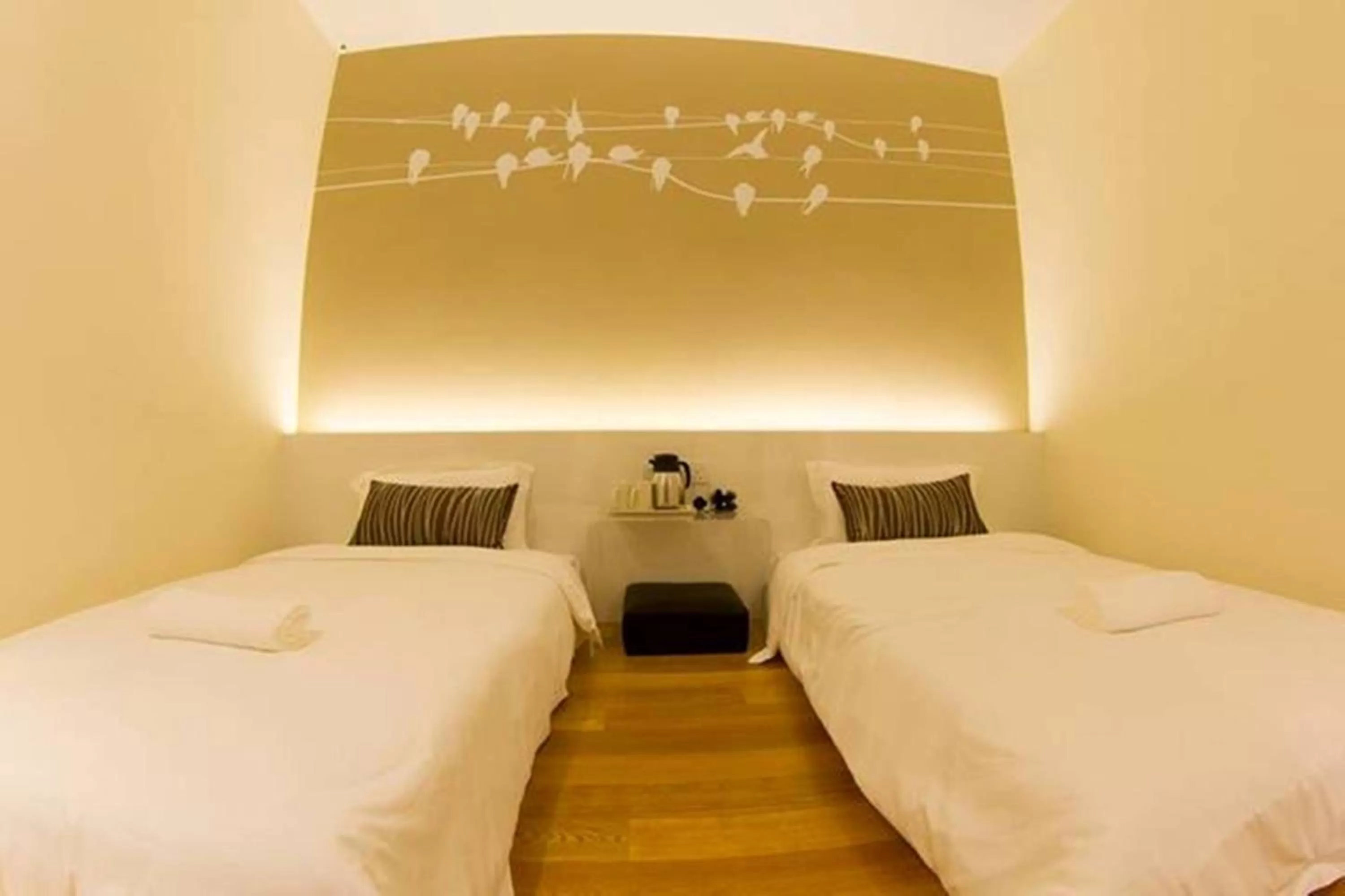 Photo of the whole room, Bed in Mood Hotel