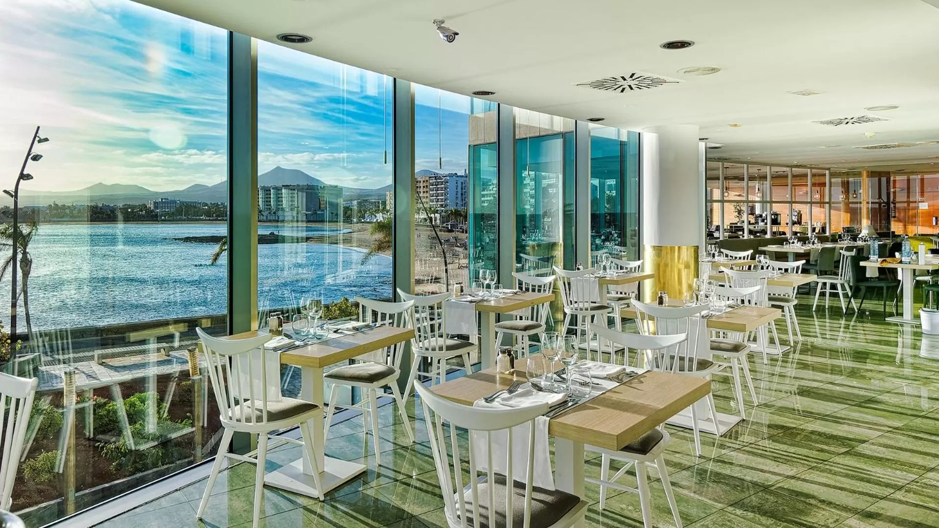 Restaurant/places to eat in Arrecife Gran Hotel & Spa