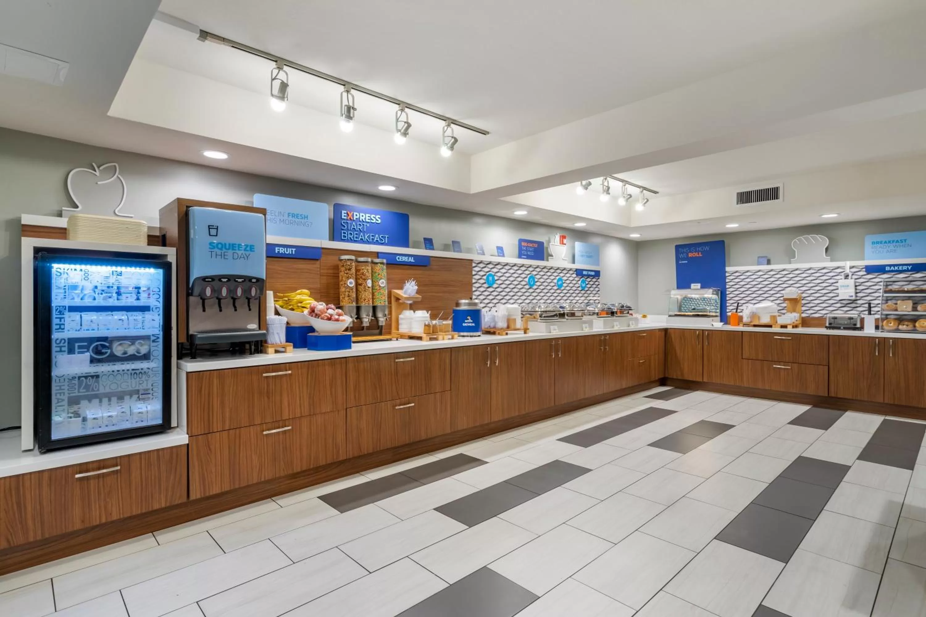 Breakfast in Holiday Inn Express Cape Coral-Fort Myers Area by IHG