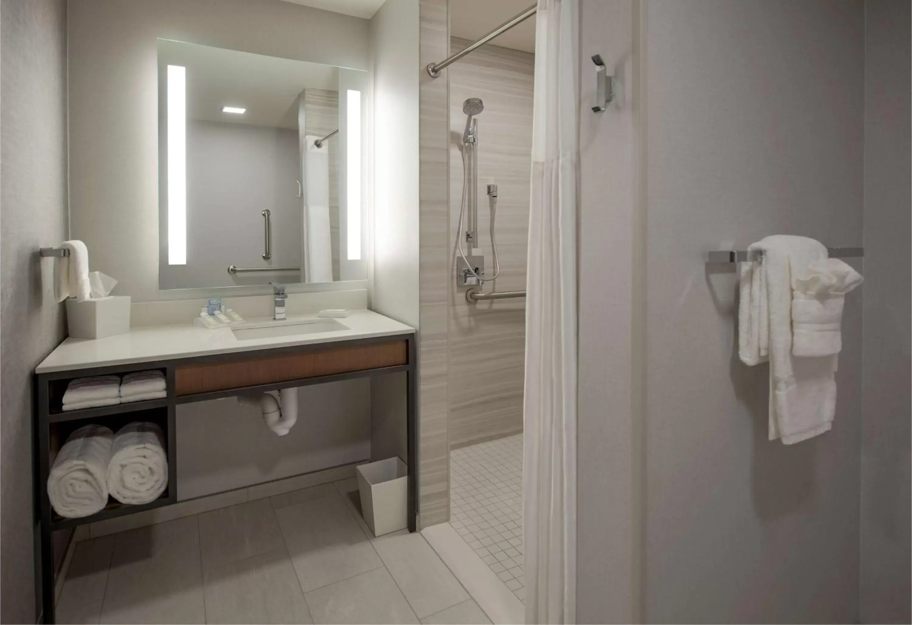 Queen Room - Mobility/Hearing Access with Roll-In Shower in Hilton Garden Inn Wausau, WI Queen Room - Mobility/Hearing Access with Roll-In Shower in Hilton Garden Inn Wausau, WI