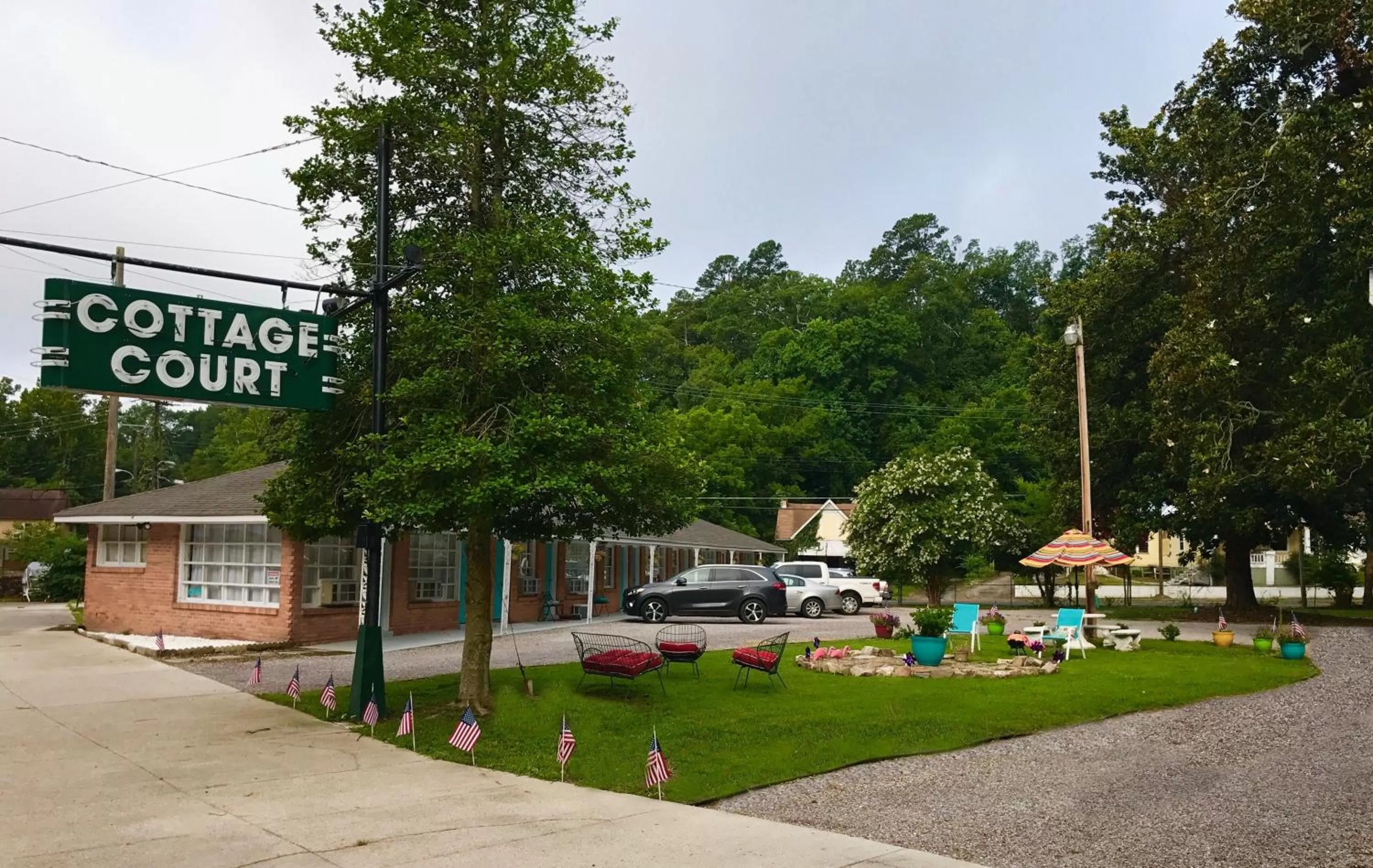 Property Building in Dame Fortune's Cottage Court