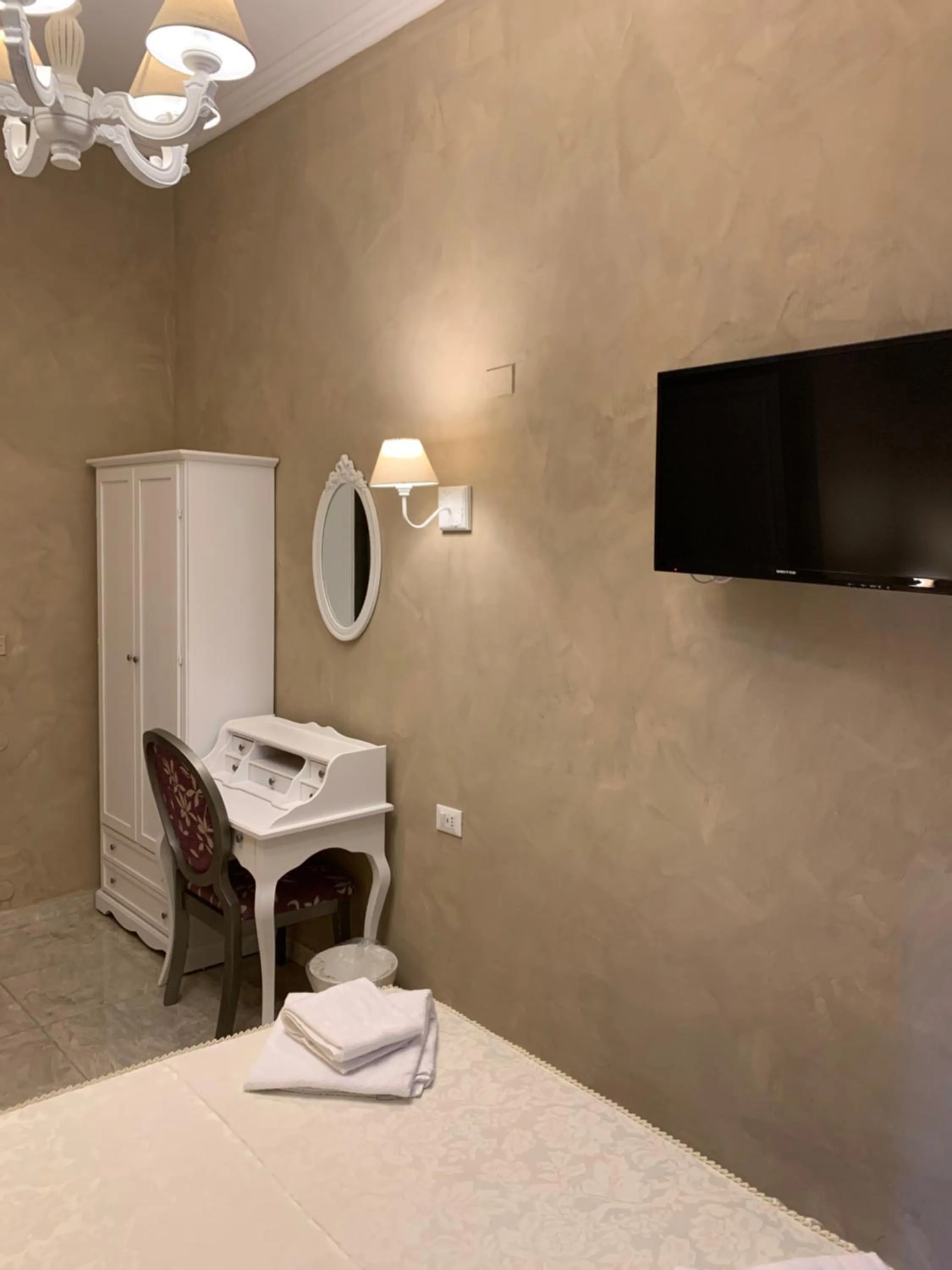 Bedroom in Boutique Hotel Calais Milano