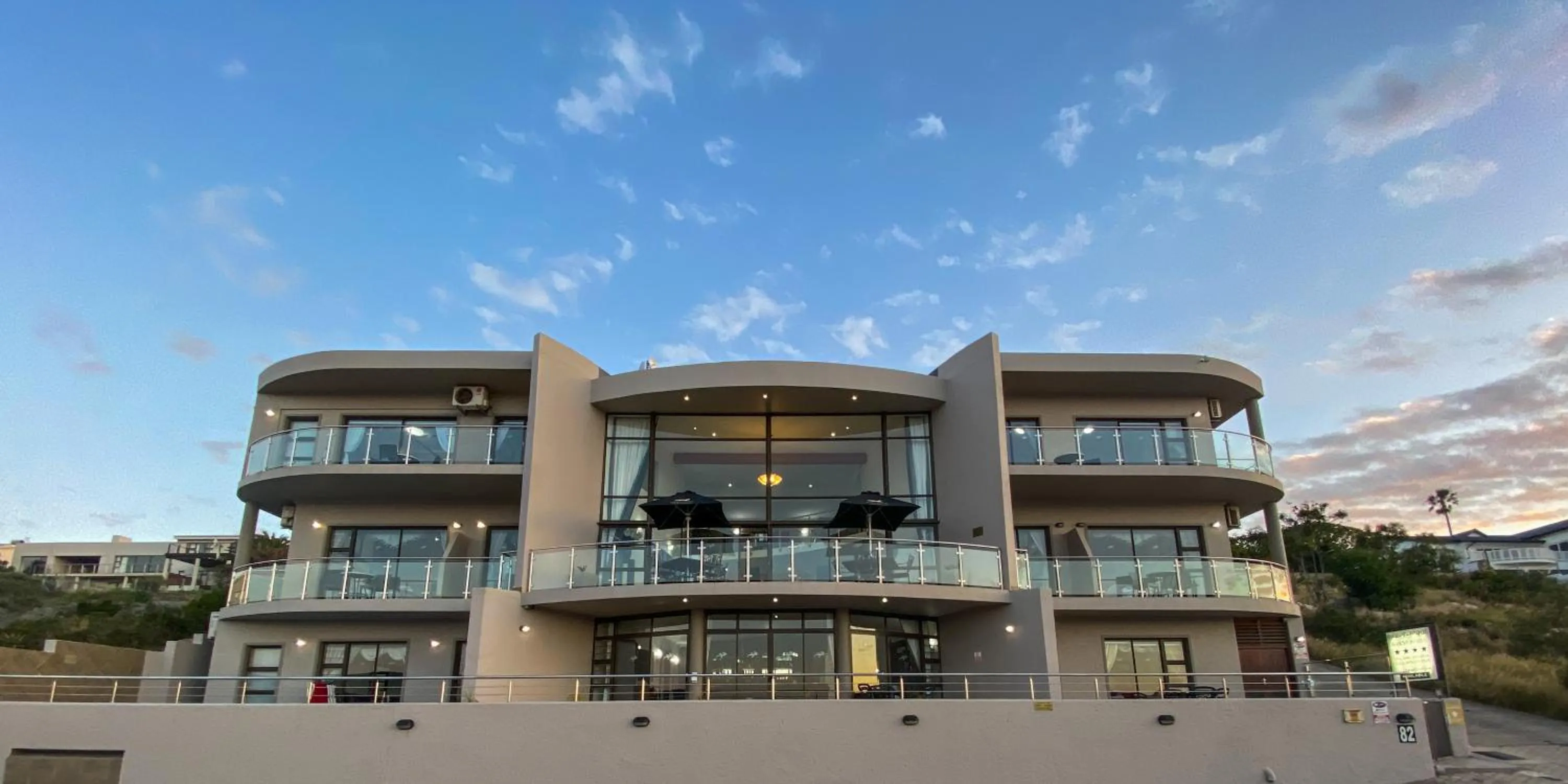 Property building in Bar-t-nique Guest House