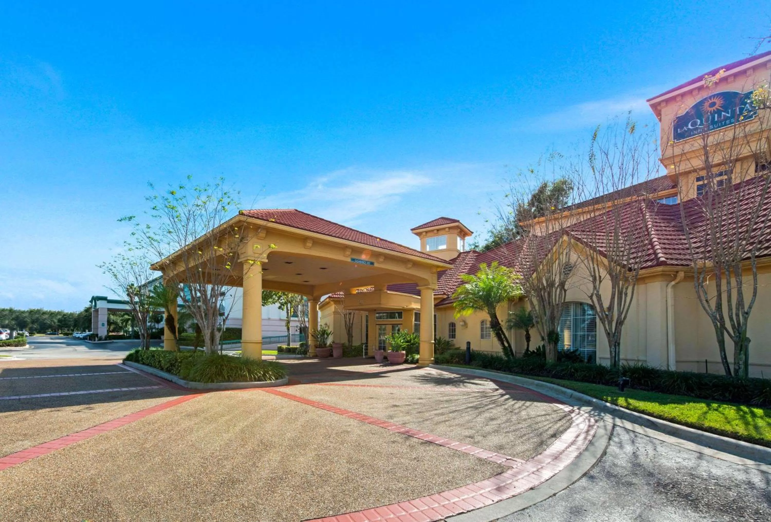 Property building in La Quinta by Wyndham USF (Near Busch Gardens)