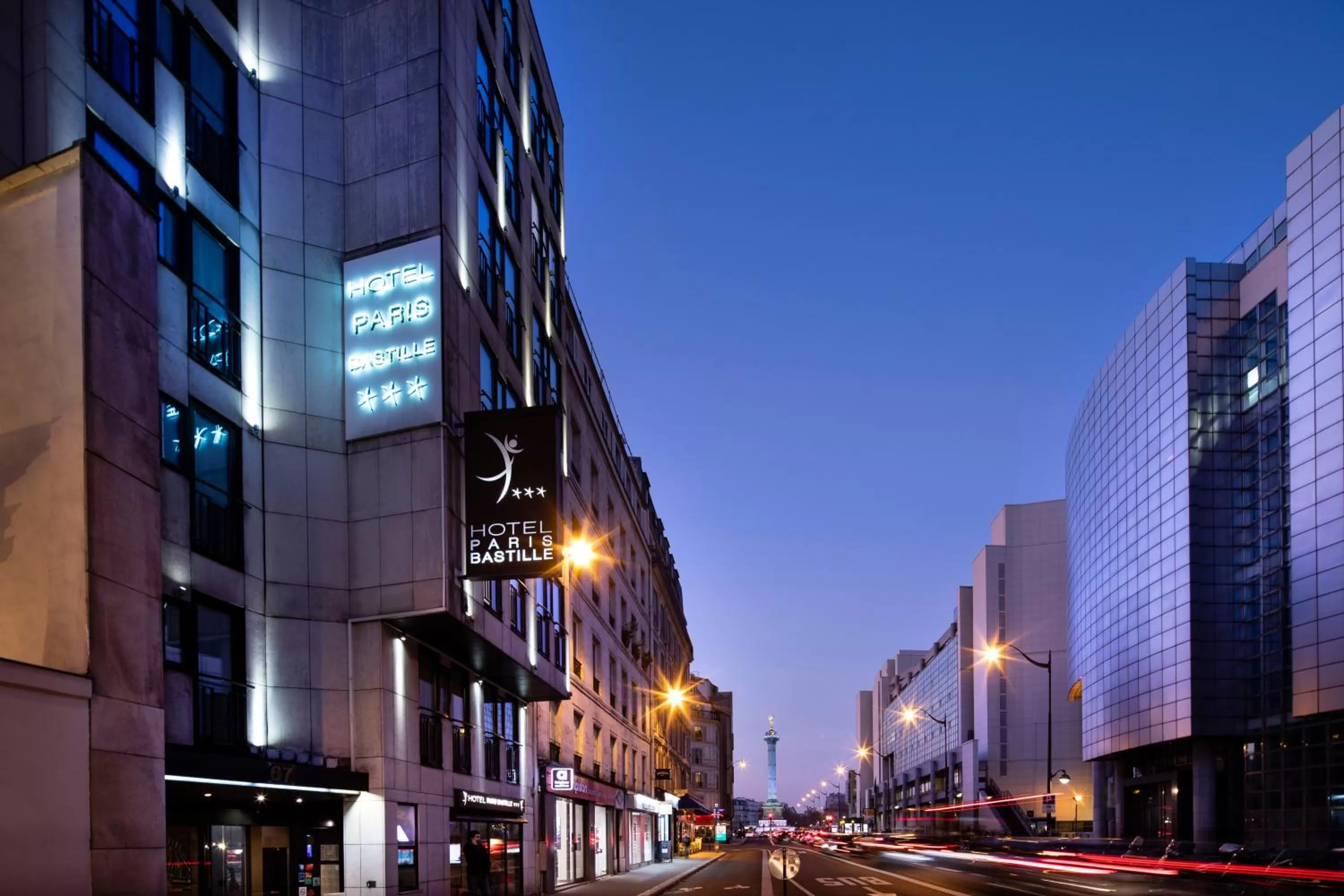 Property building in Paris Bastille