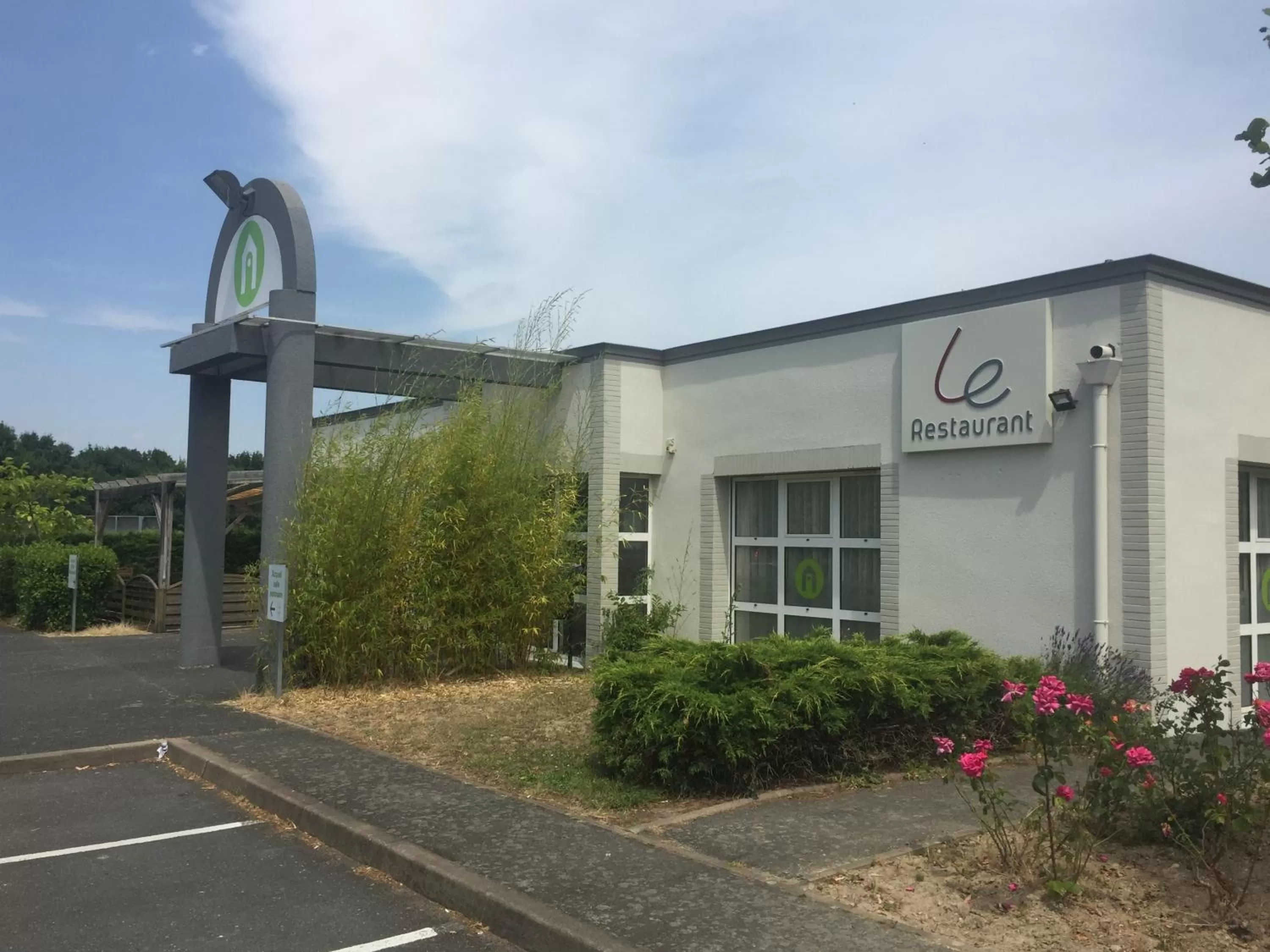 Property building in Campanile Nantes Saint-Sébastien-Sur-Loire