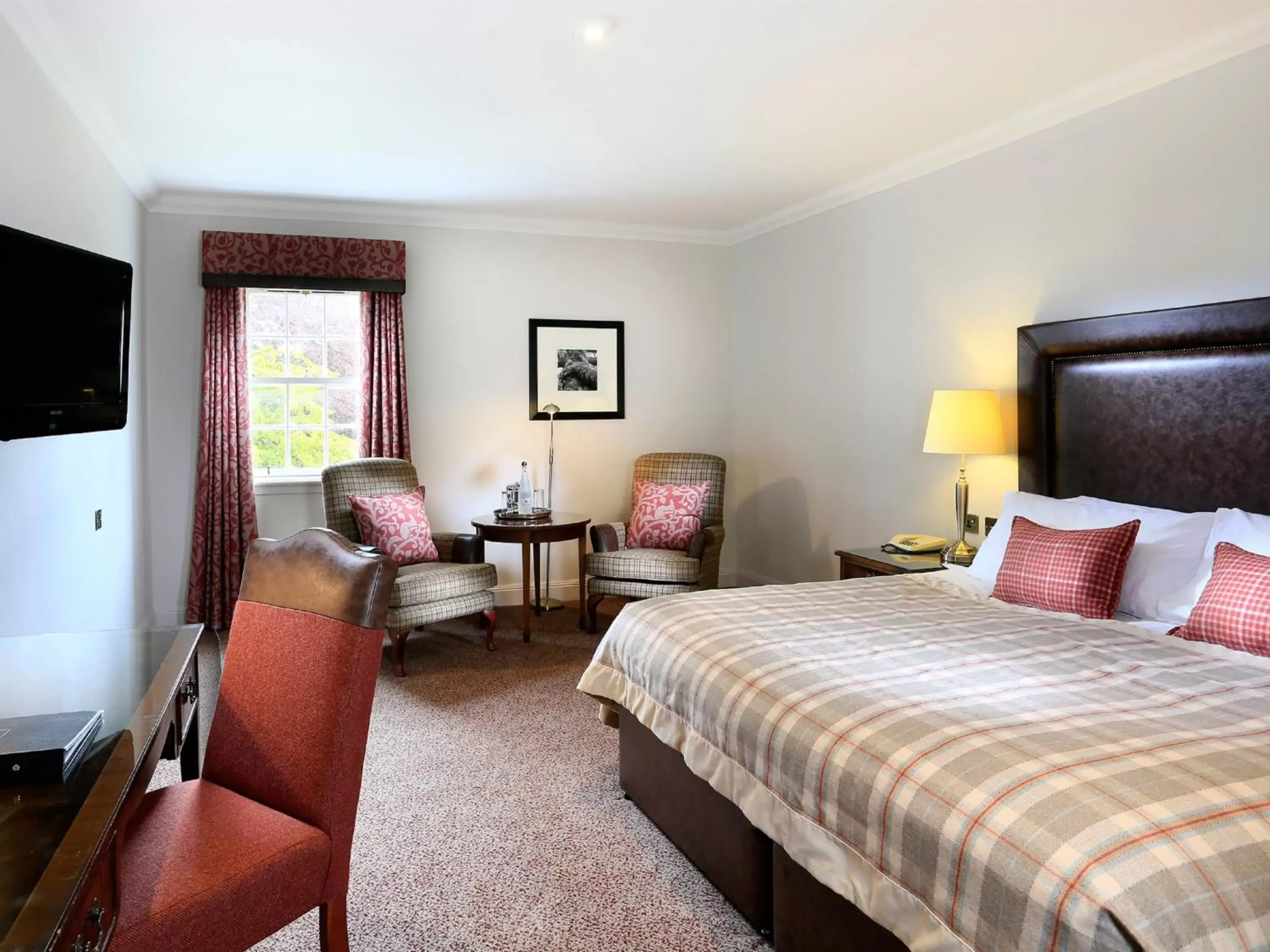 Executive Double or Twin Room in Macdonald Houstoun House Executive Double or Twin Room in Macdonald Houstoun House