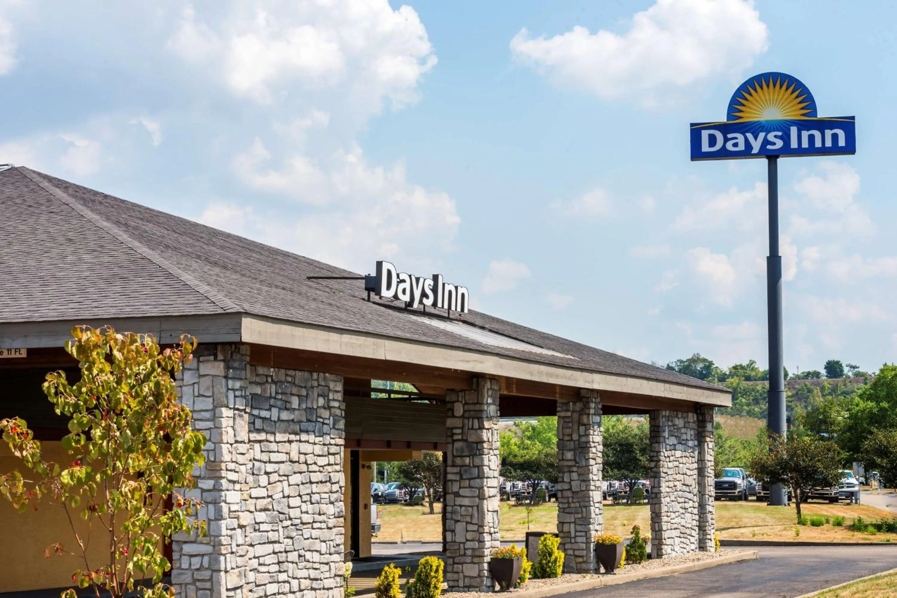 Property building in Days Inn by Wyndham Pittsburgh-Harmarville