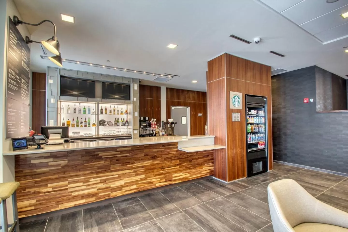 Restaurant/places to eat in Courtyard by Marriott Fargo