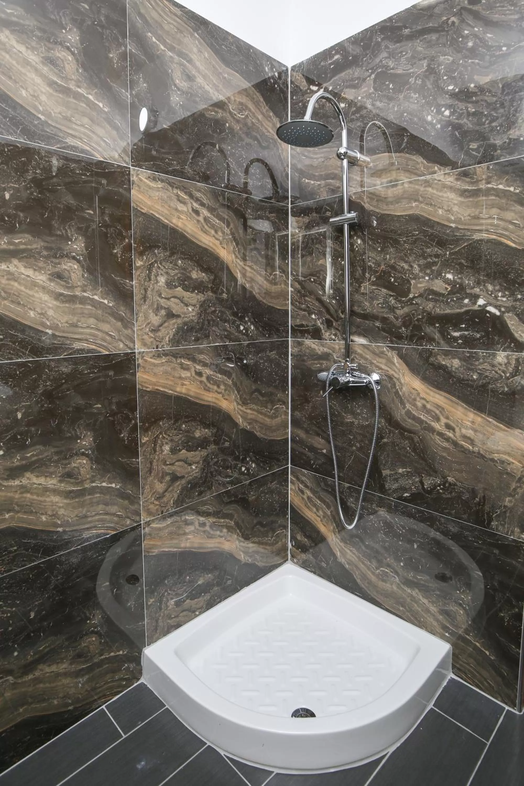 Shower in Hotel Vila Stefa