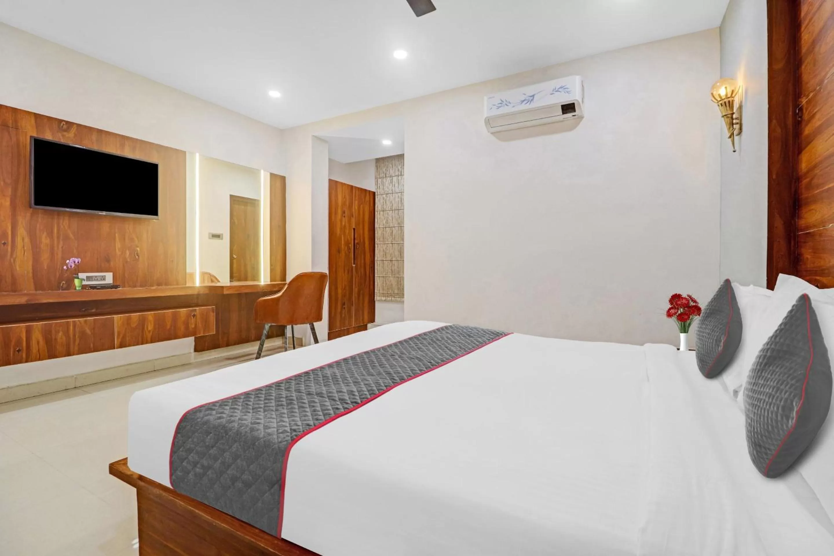 Bedroom, Bed in Super Townhouse Rcc Pride