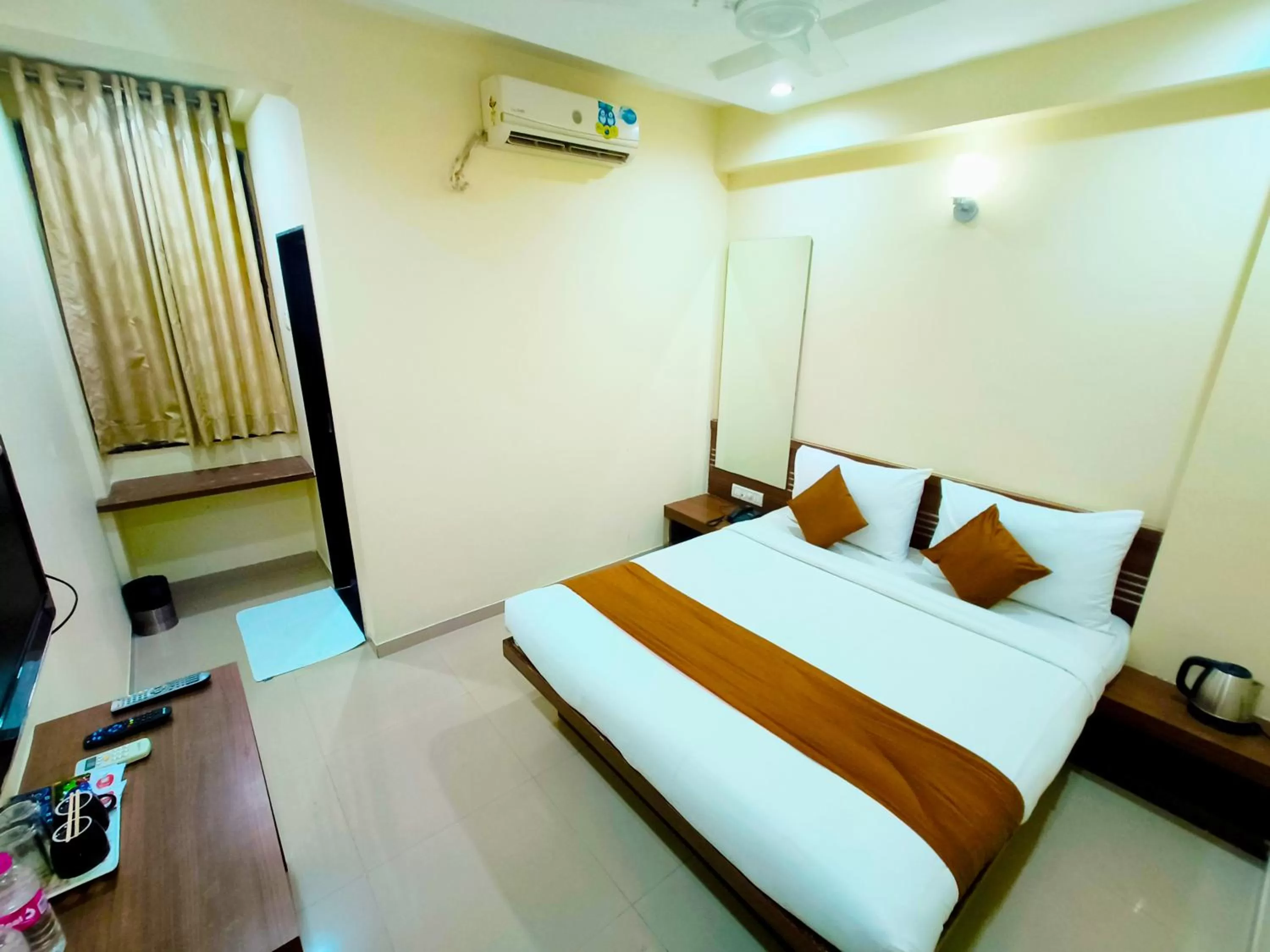 Bedroom, Bed in SAI SRUSHTI by NEEM SQUARE