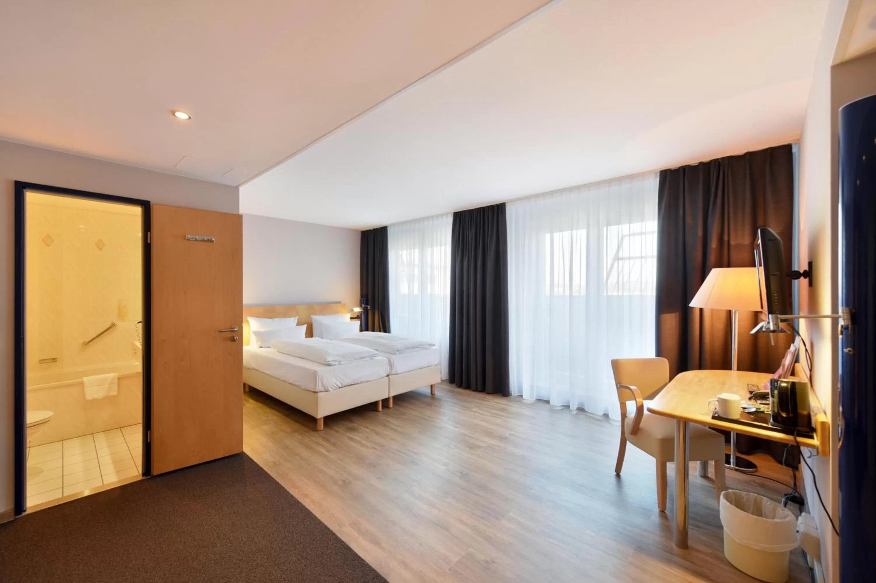 Photo of the whole room, Bed in Amedia Dresden Elbpromenade, Trademark Collection by Wyndham