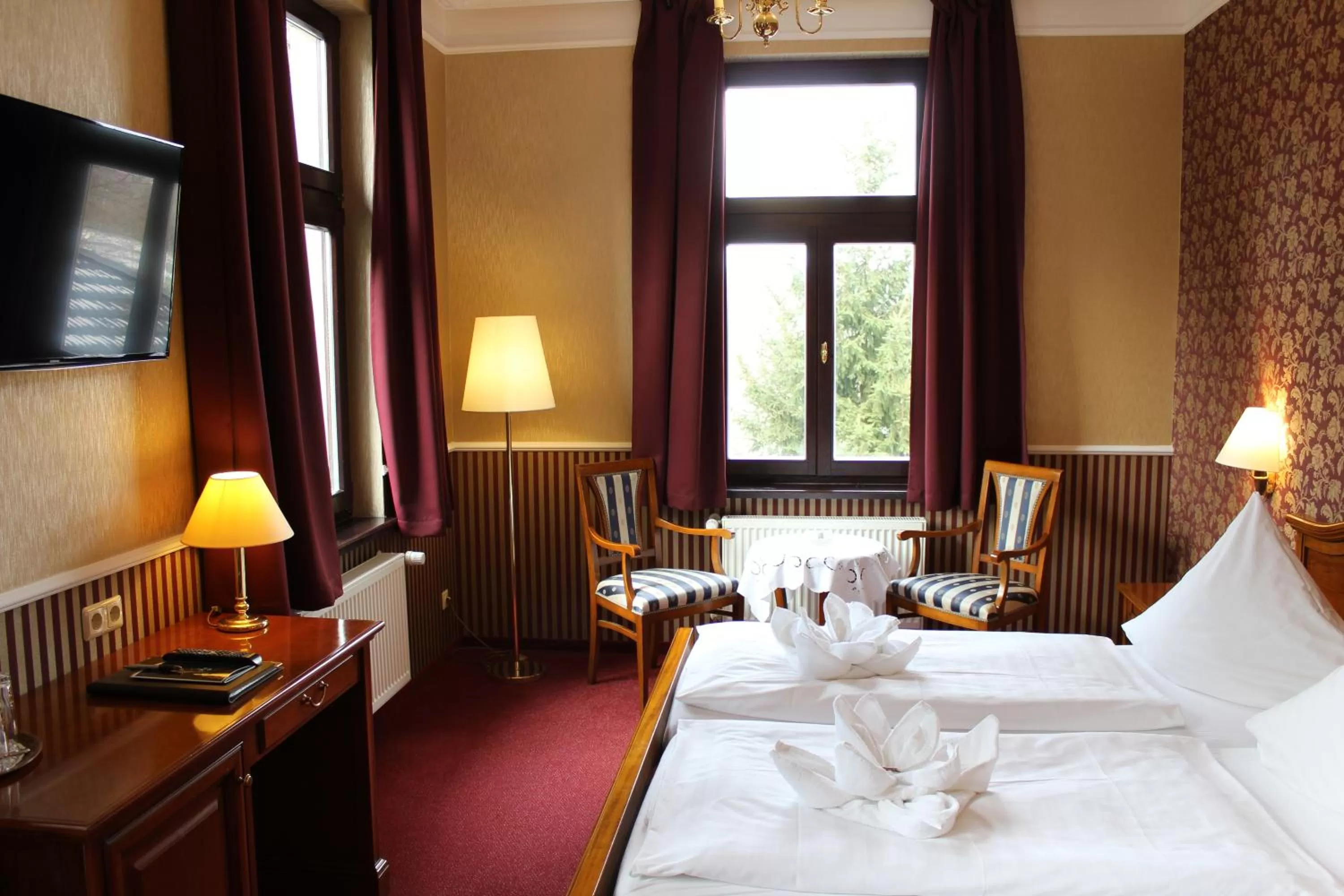 Photo of the whole room, Bed in Schlosshotel Stecklenberg