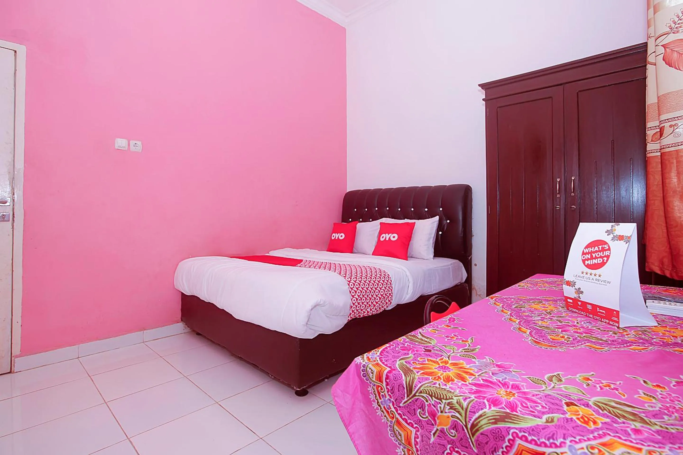 Bedroom, Bed in Hotel O Jasmine Kost Syariah