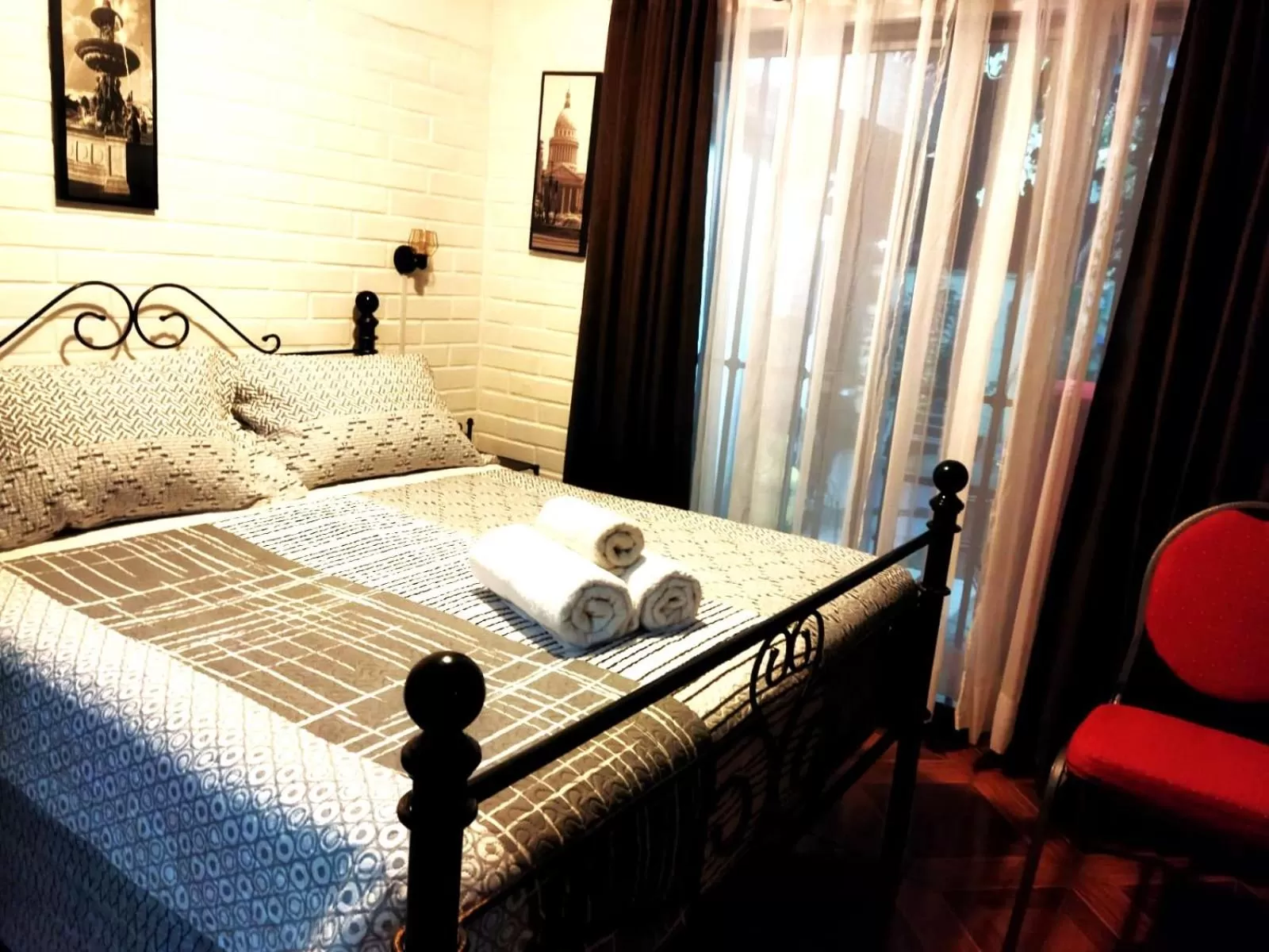 Photo of the whole room, Bed in Casa Roble Añejo Bed & Breakfast