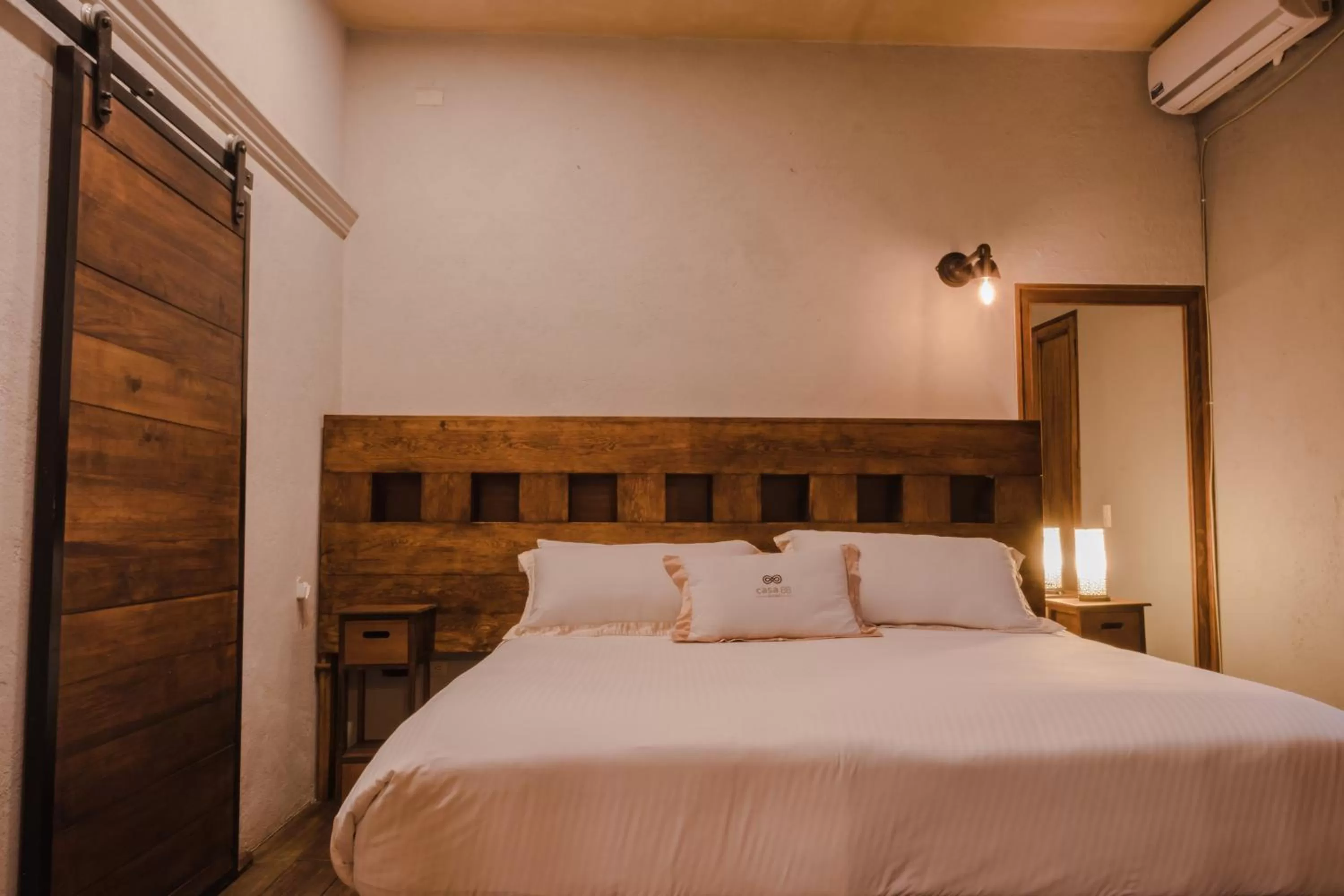 Photo of the whole room, Bed in Hotel Casa 88