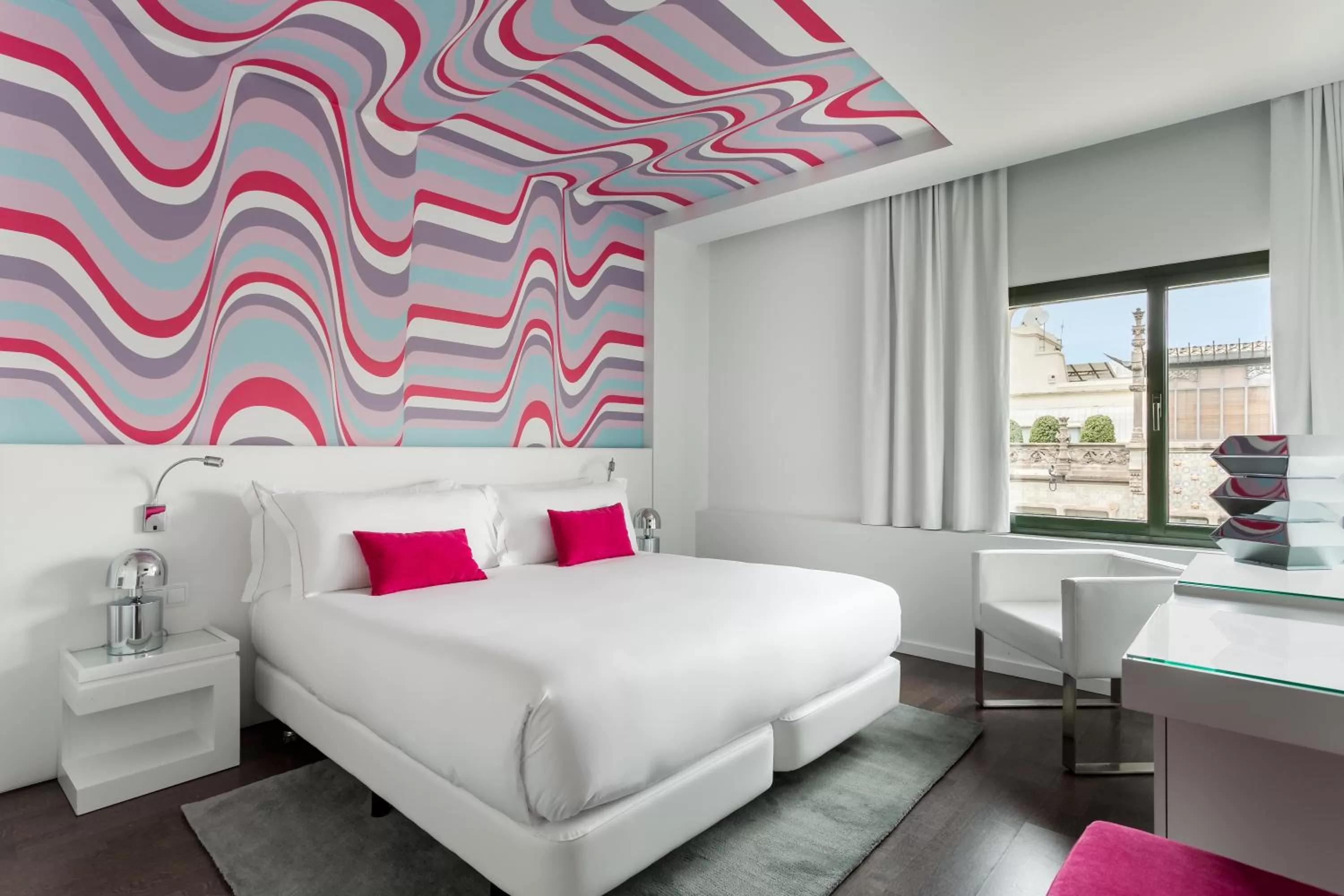 TV and multimedia, Bed in Room Mate Carla, Barcelona