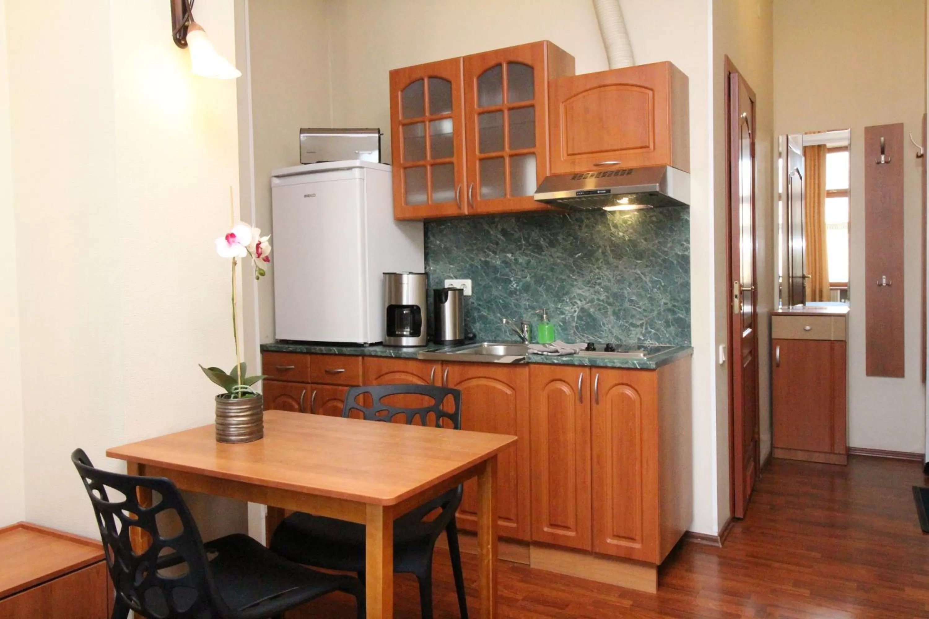 Kitchen or kitchenette in Tallinn City Apartments Residence