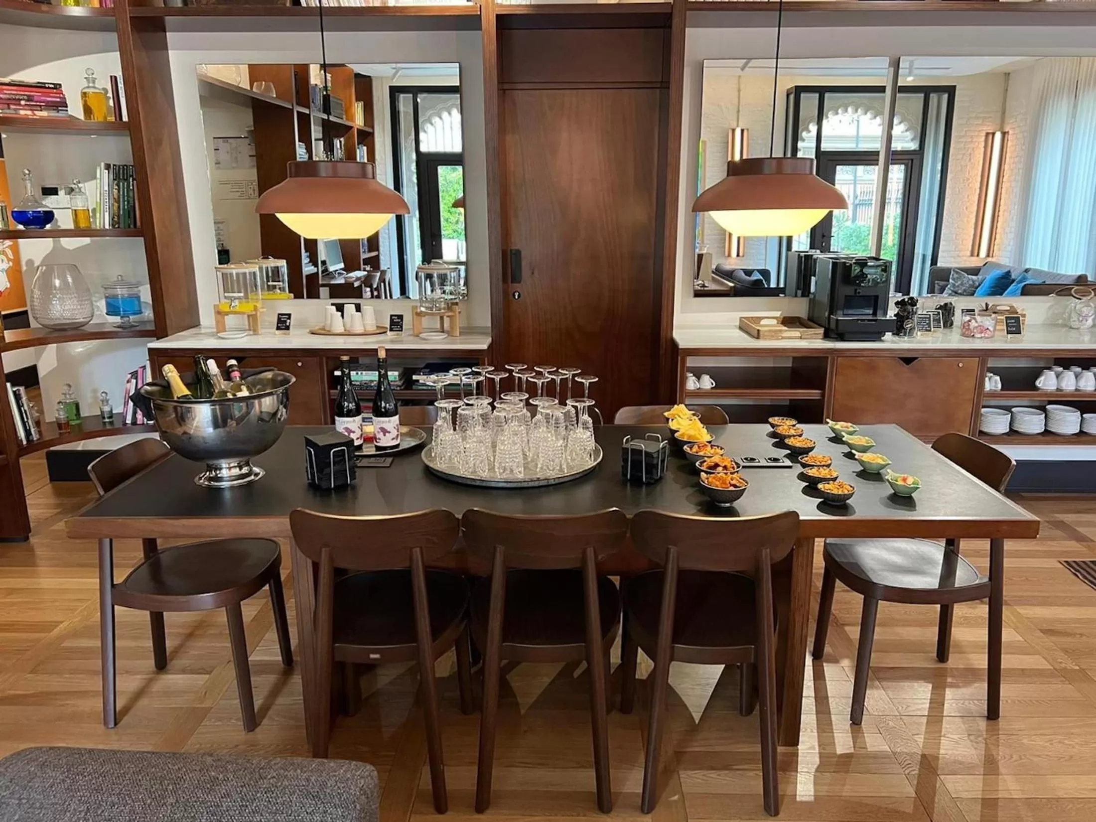 Food in Praktik Èssens