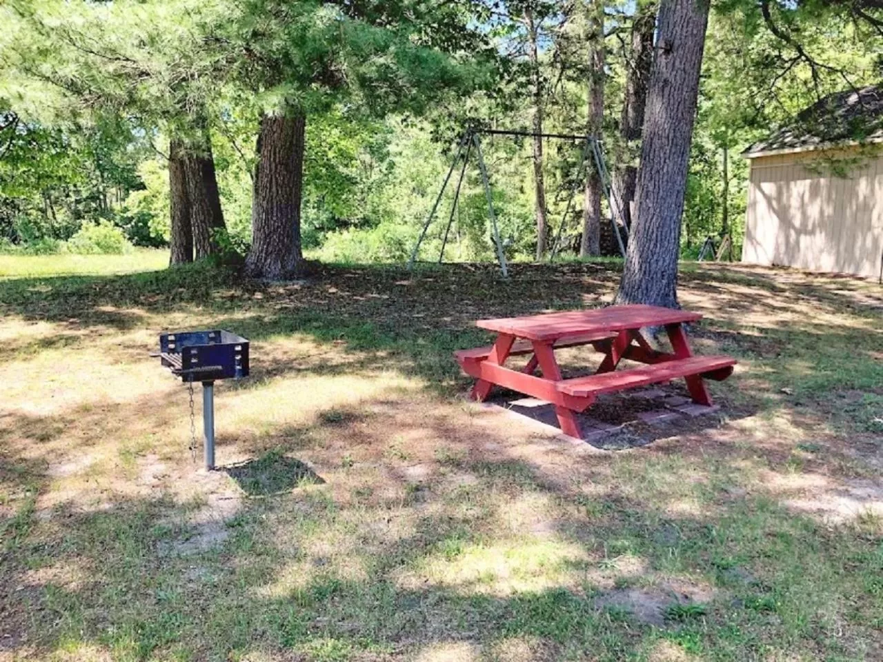 BBQ facilities in Waterway Inn