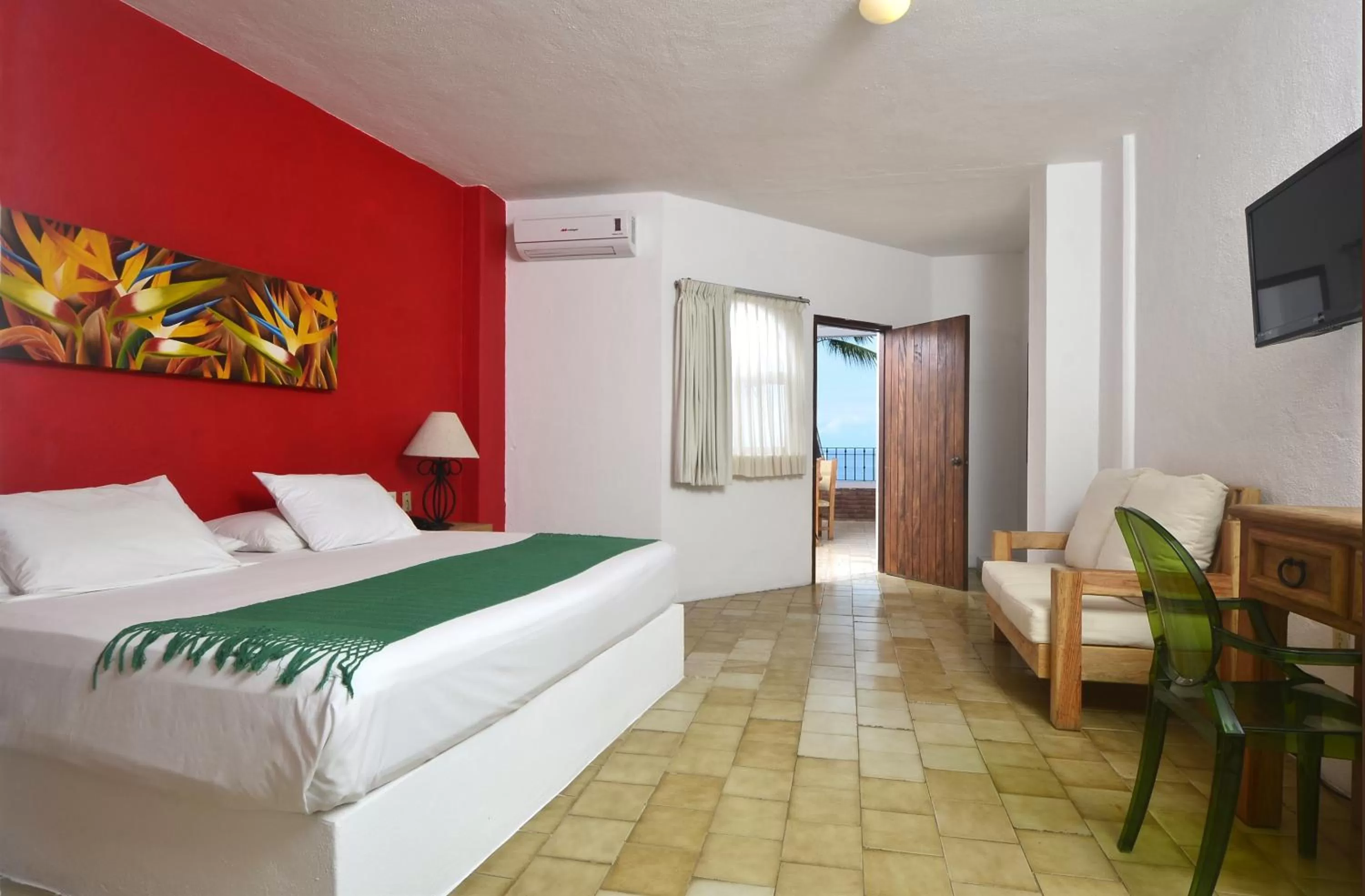 Day, Bed in Emperador Vallarta Beachfront Hotel and Suites