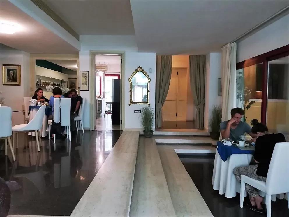 Restaurant/places to eat in Gemma Di Gallura Charme B&B