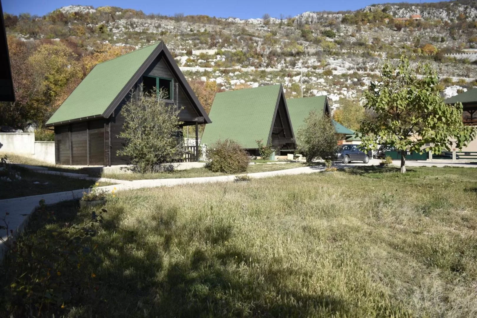 Property building in OSTROG Aparthotel KOLIBA-VLASTNIŠTVO MANASTIRA OSTROG