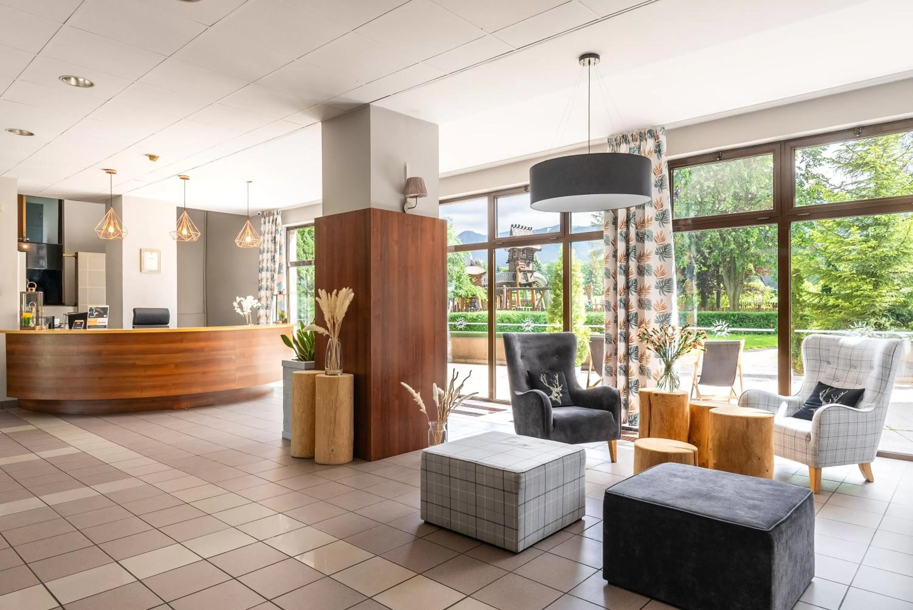 Lobby or reception in Hotel Helios 300m od Krupówek nowy BASEN od 12 lipca