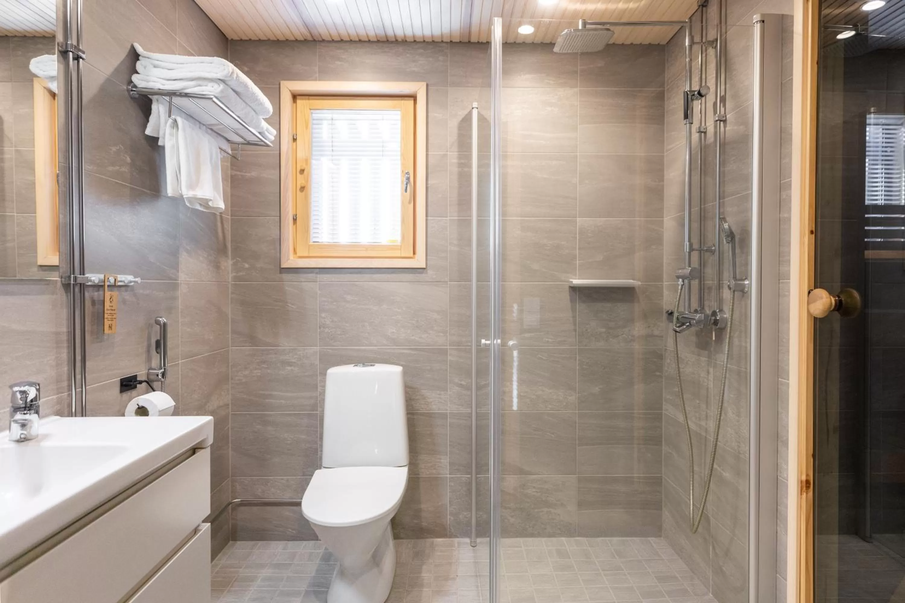 Shower in Nova Skyland Hotel