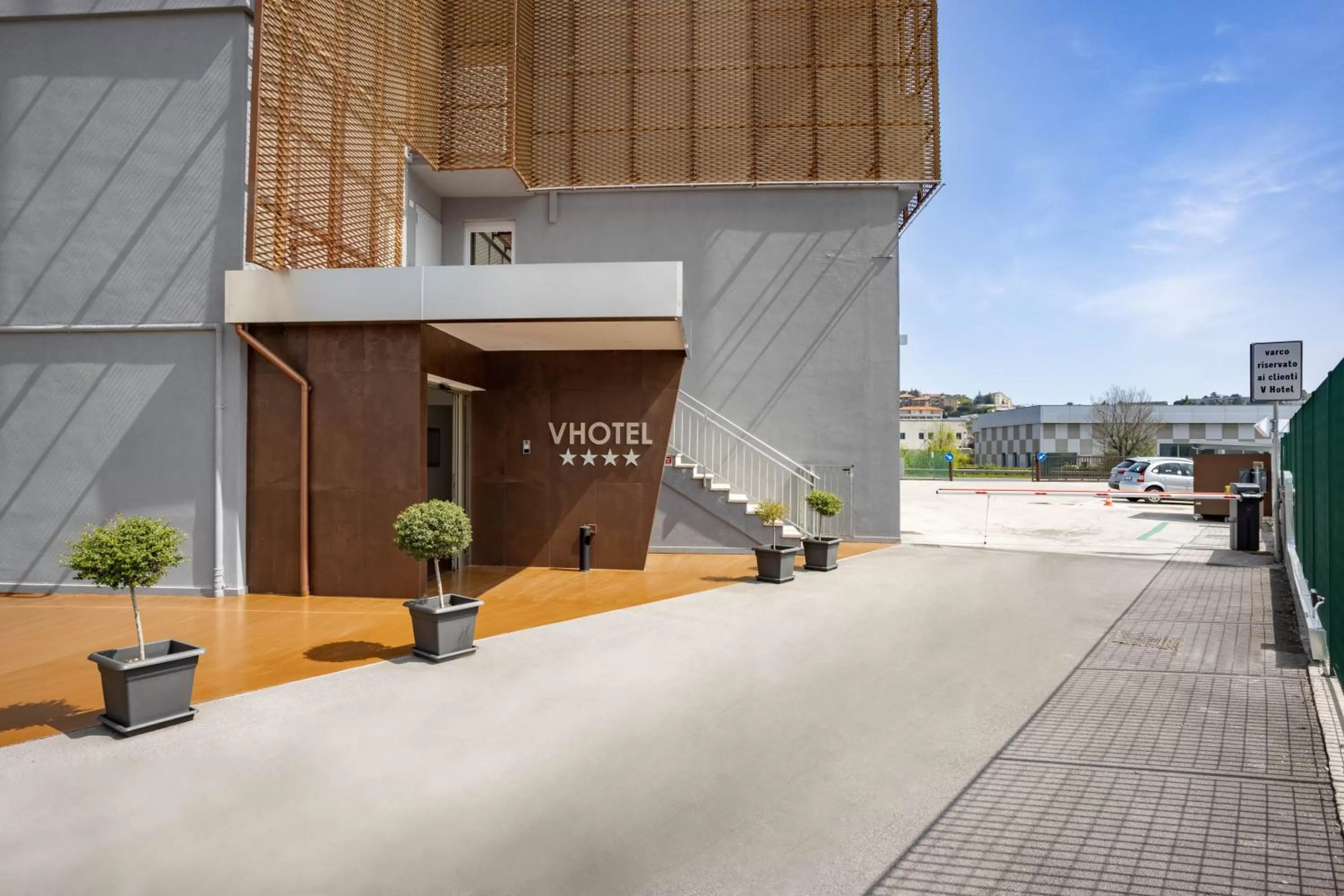 Facade/entrance in V Hotel