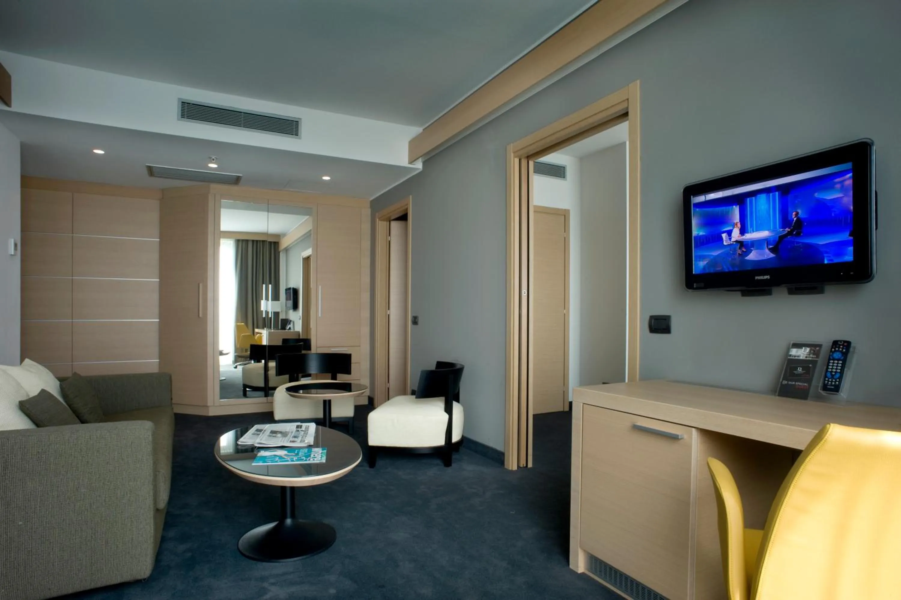 TV and multimedia in Domina Milano Fiera