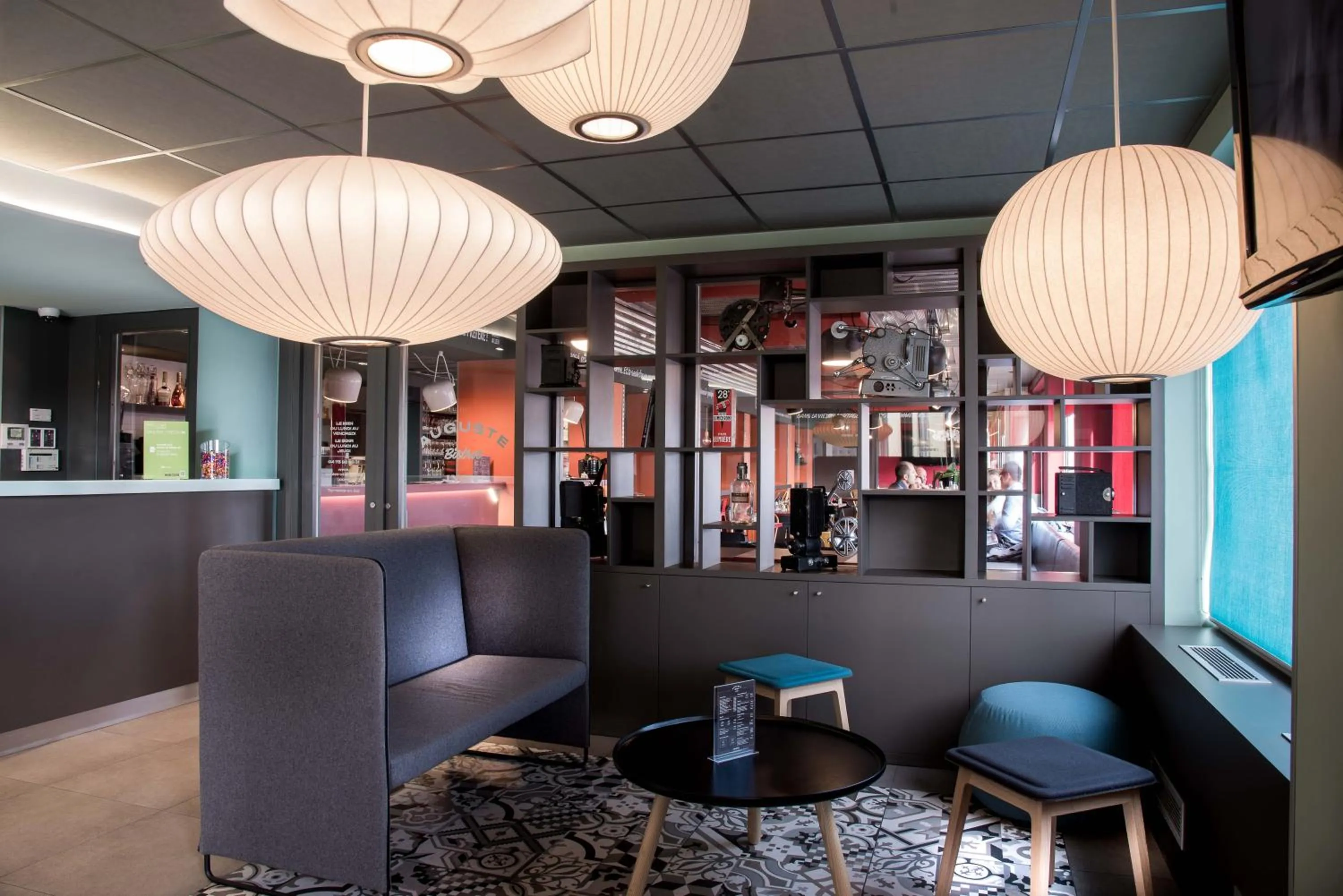 Lobby or reception in ibis Styles Lyon Centre Confluence
